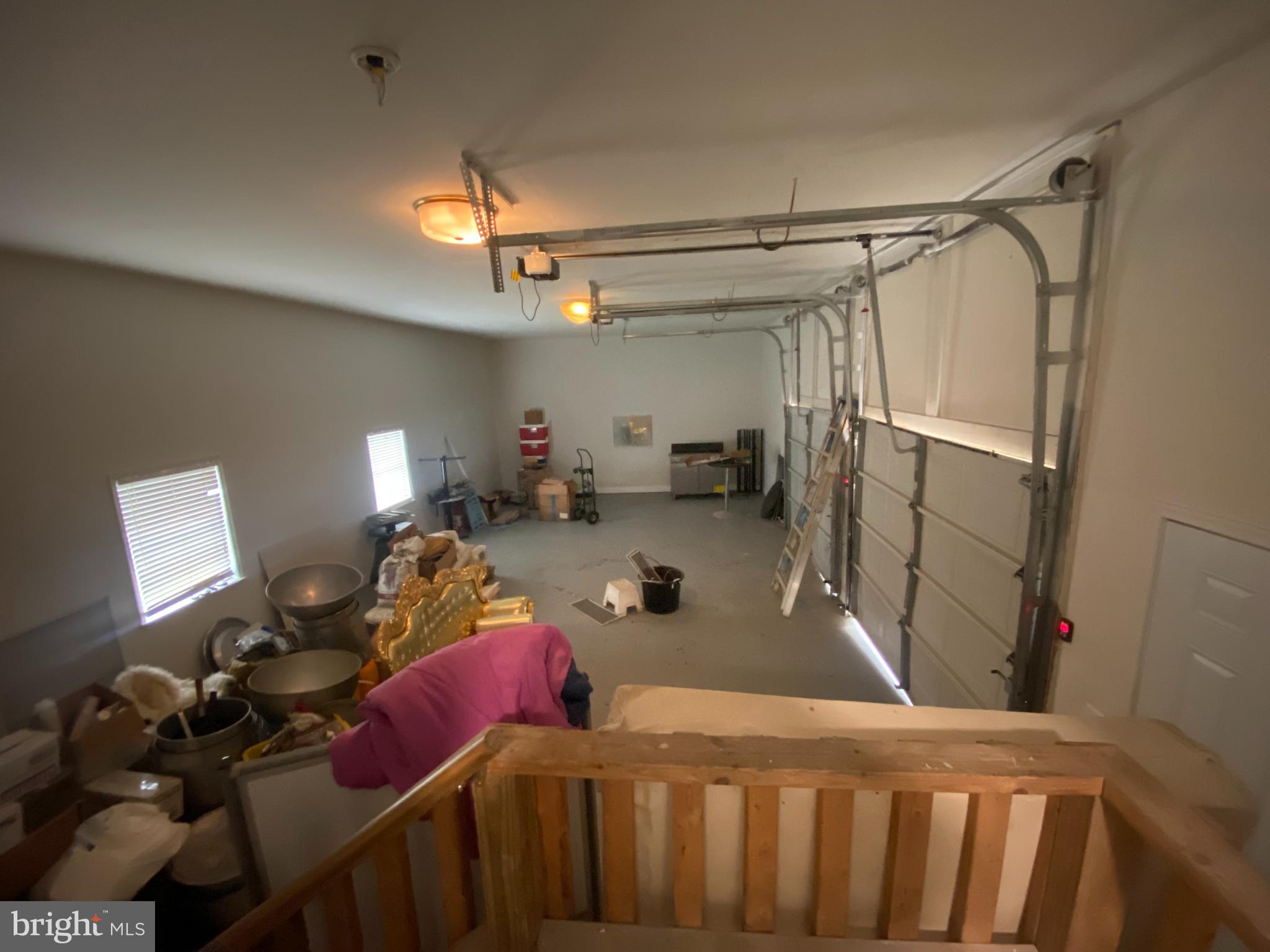 LAUREL - Residential