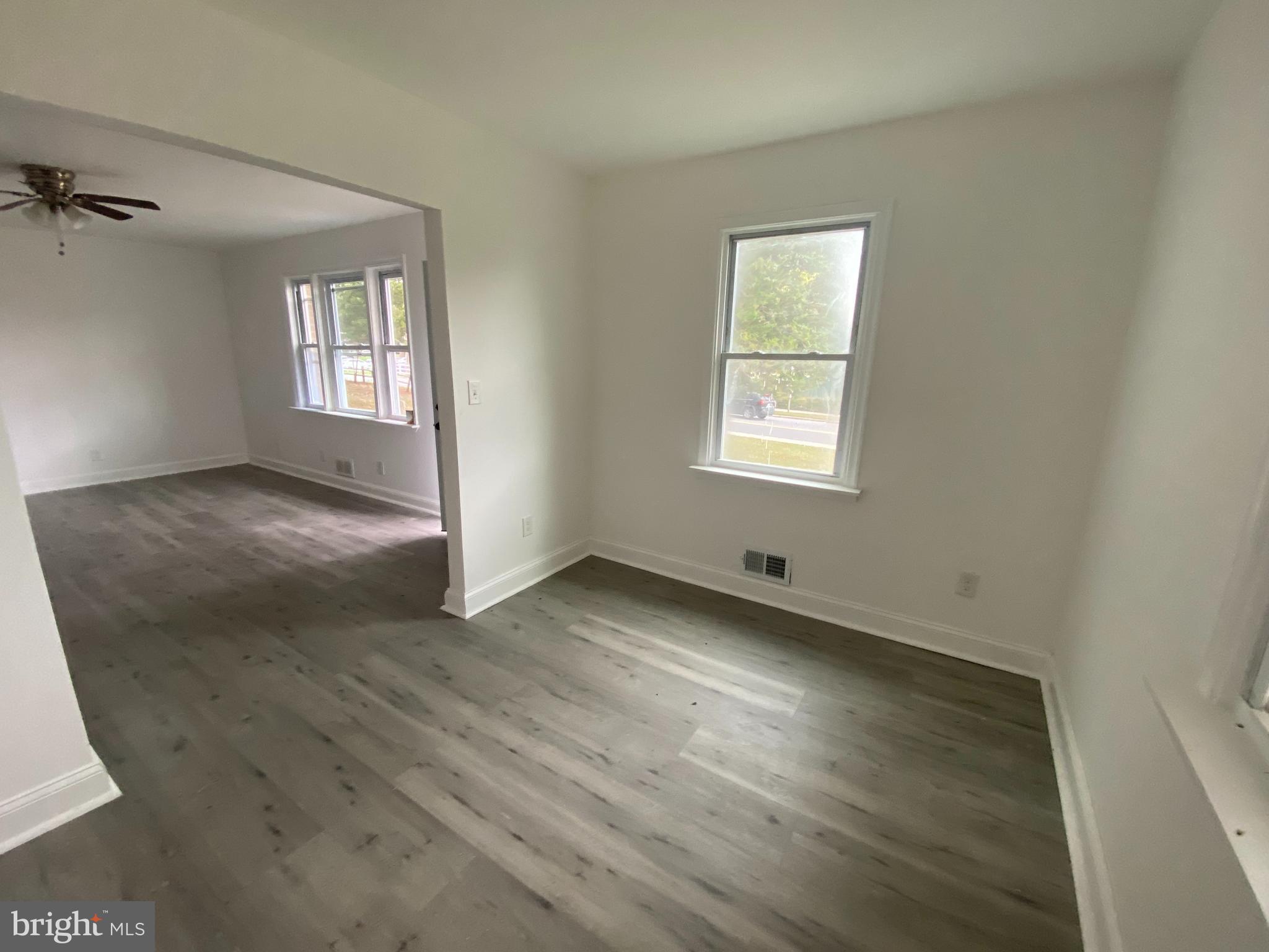 LAUREL - Residential