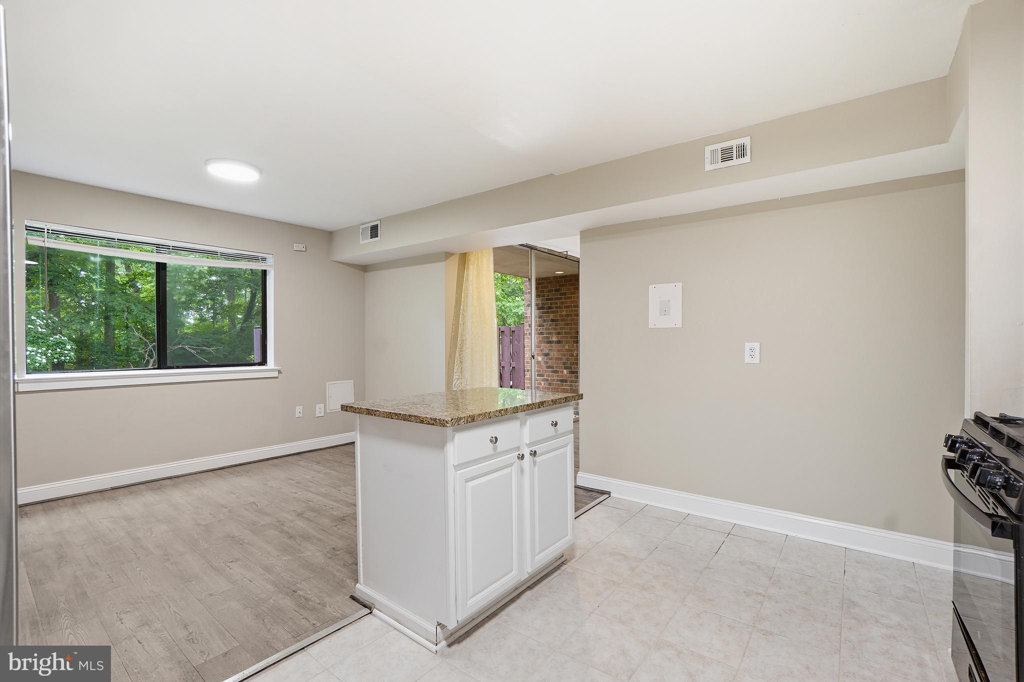 CHELSEA WOODS CONDO - Residential