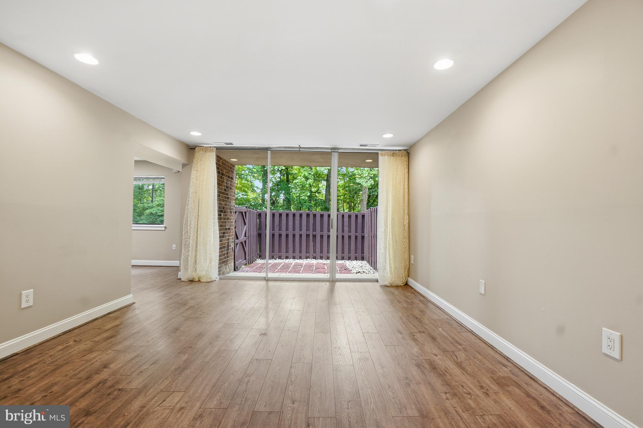 CHELSEA WOODS CONDO - Residential