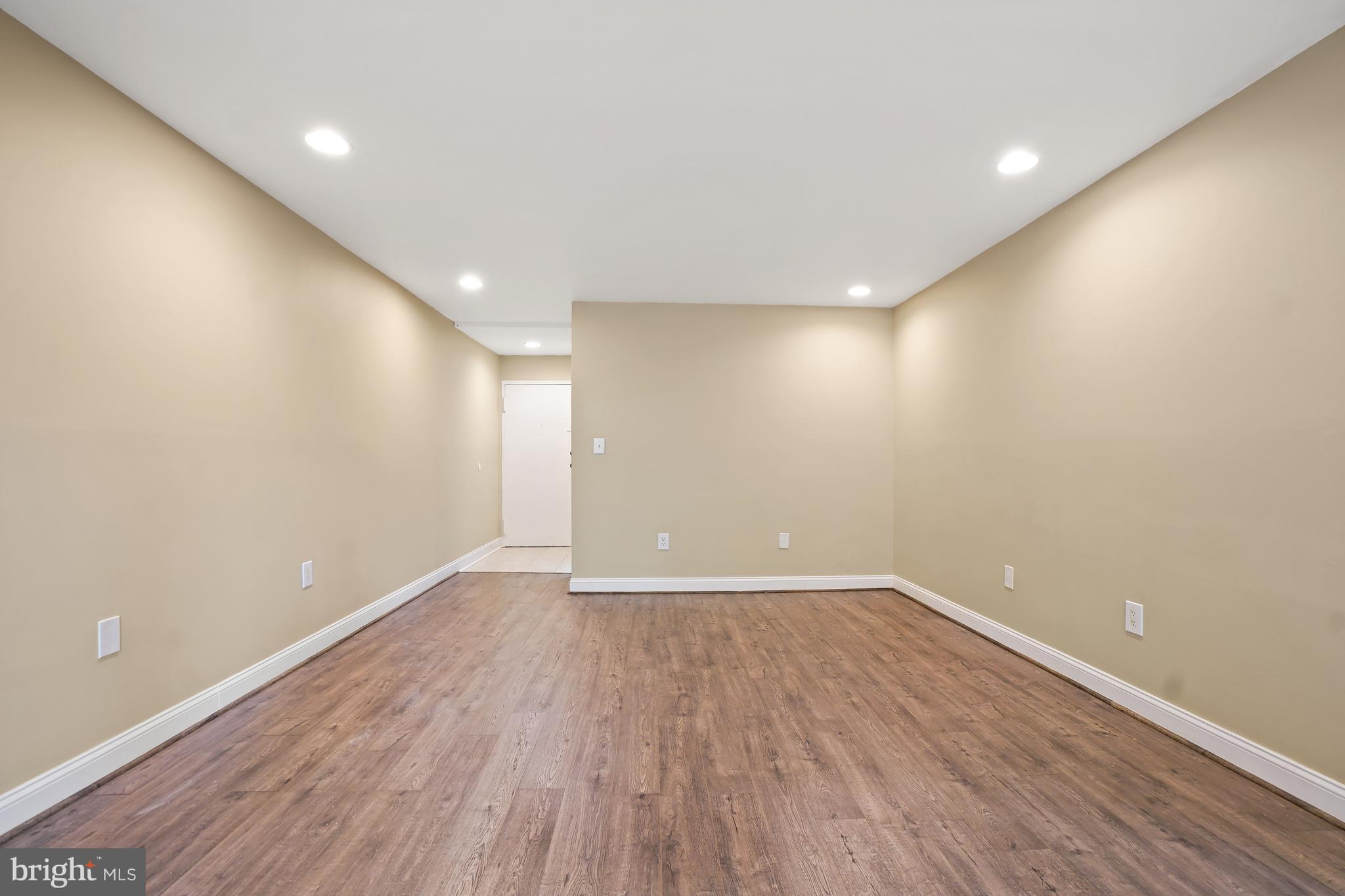 CHELSEA WOODS CONDO - Residential