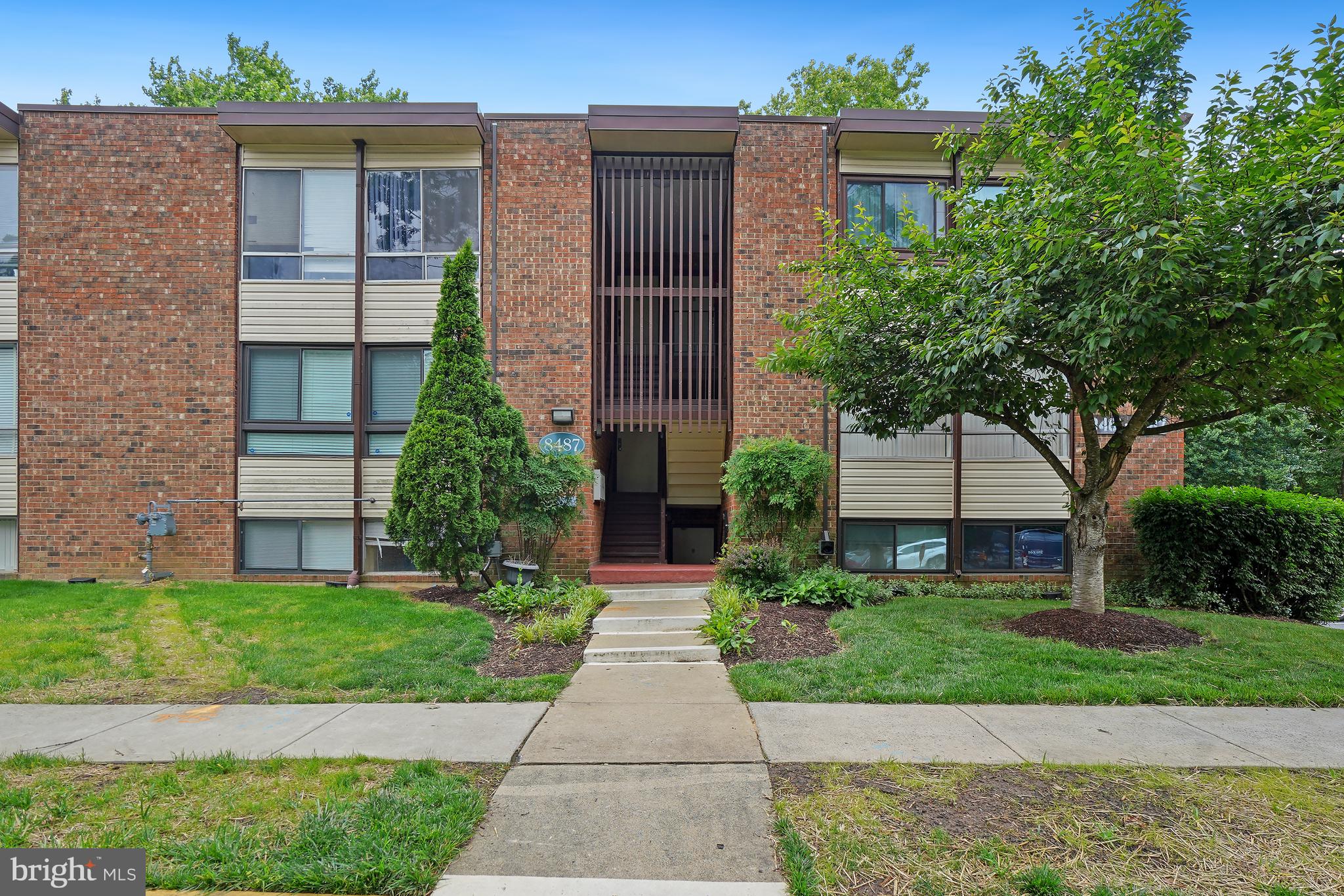 CHELSEA WOODS CONDO - Residential