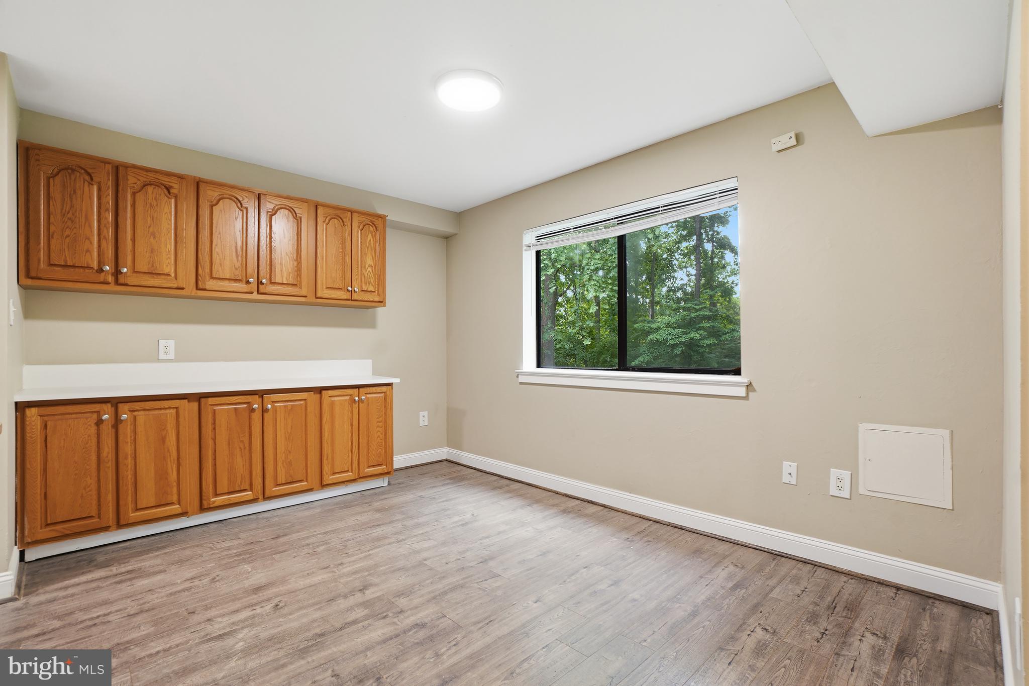CHELSEA WOODS CONDO - Residential