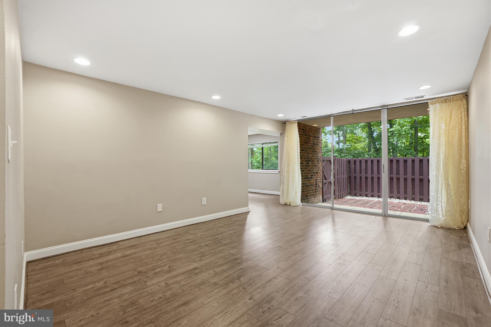 CHELSEA WOODS CONDO - Residential