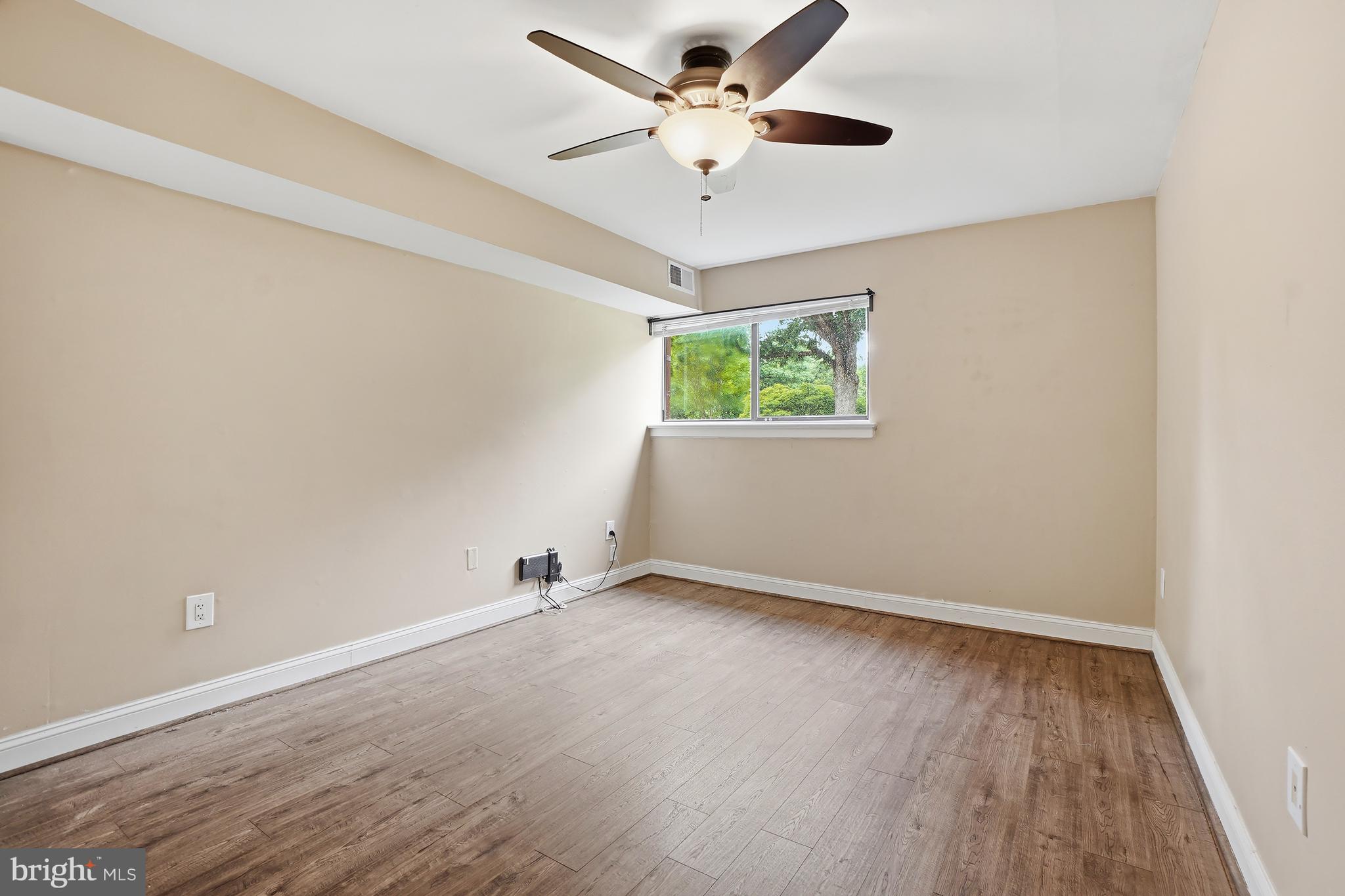 CHELSEA WOODS CONDO - Residential