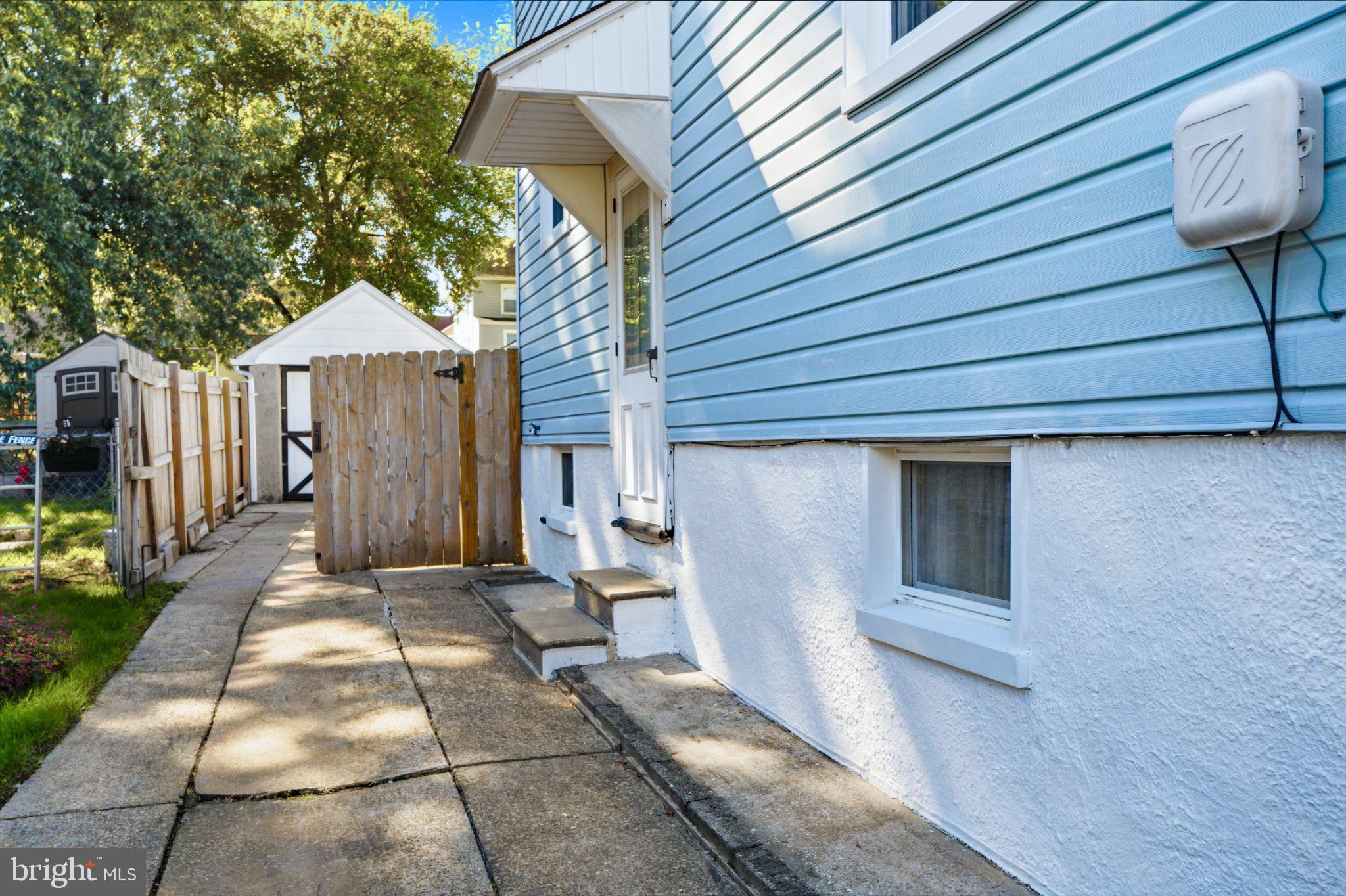 3009 PARKTOWNE ROAD