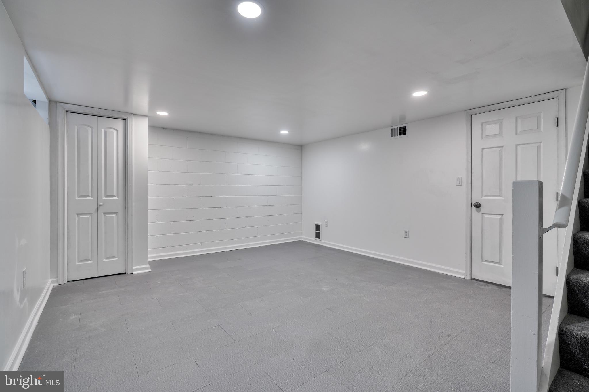 MORAVIA PARK - Residential