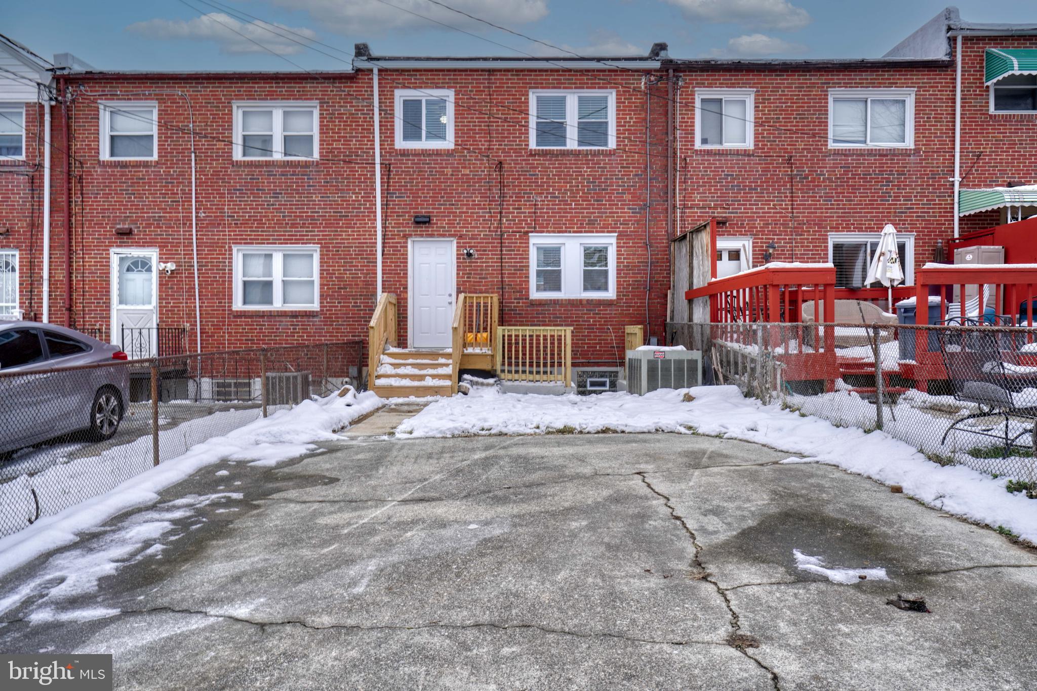 MORAVIA PARK - Residential