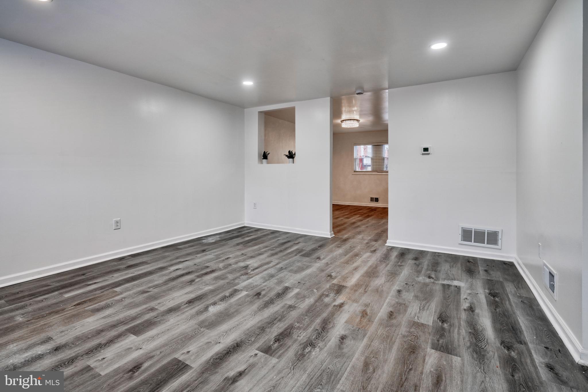 MORAVIA PARK - Residential