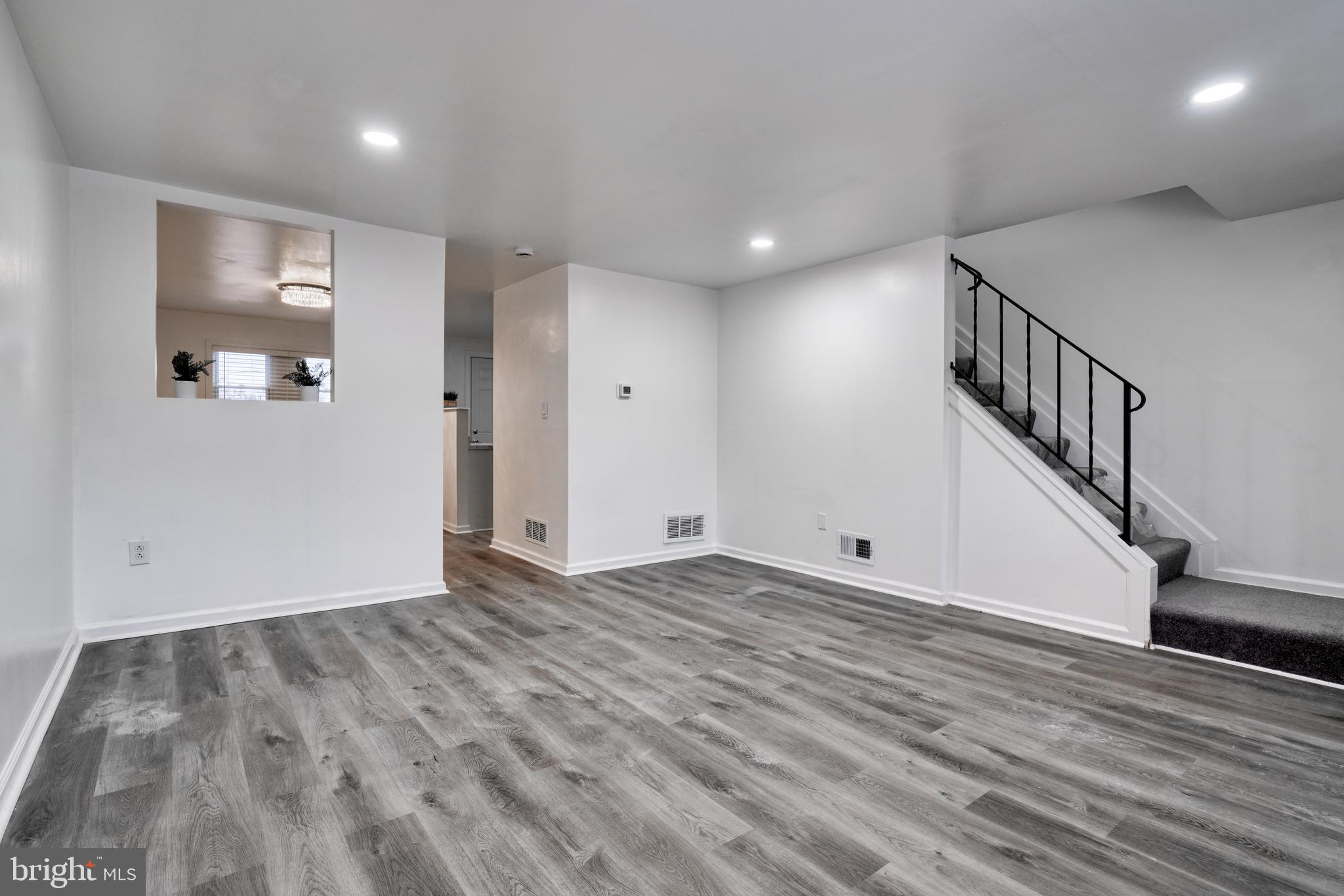 MORAVIA PARK - Residential