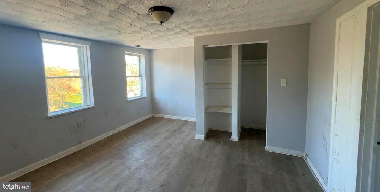 GAY STREET - Residential Income