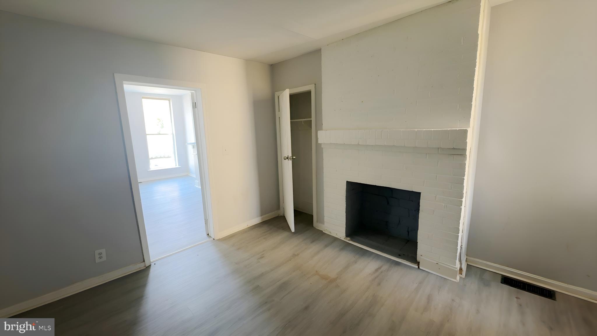 GAY STREET - Residential Income