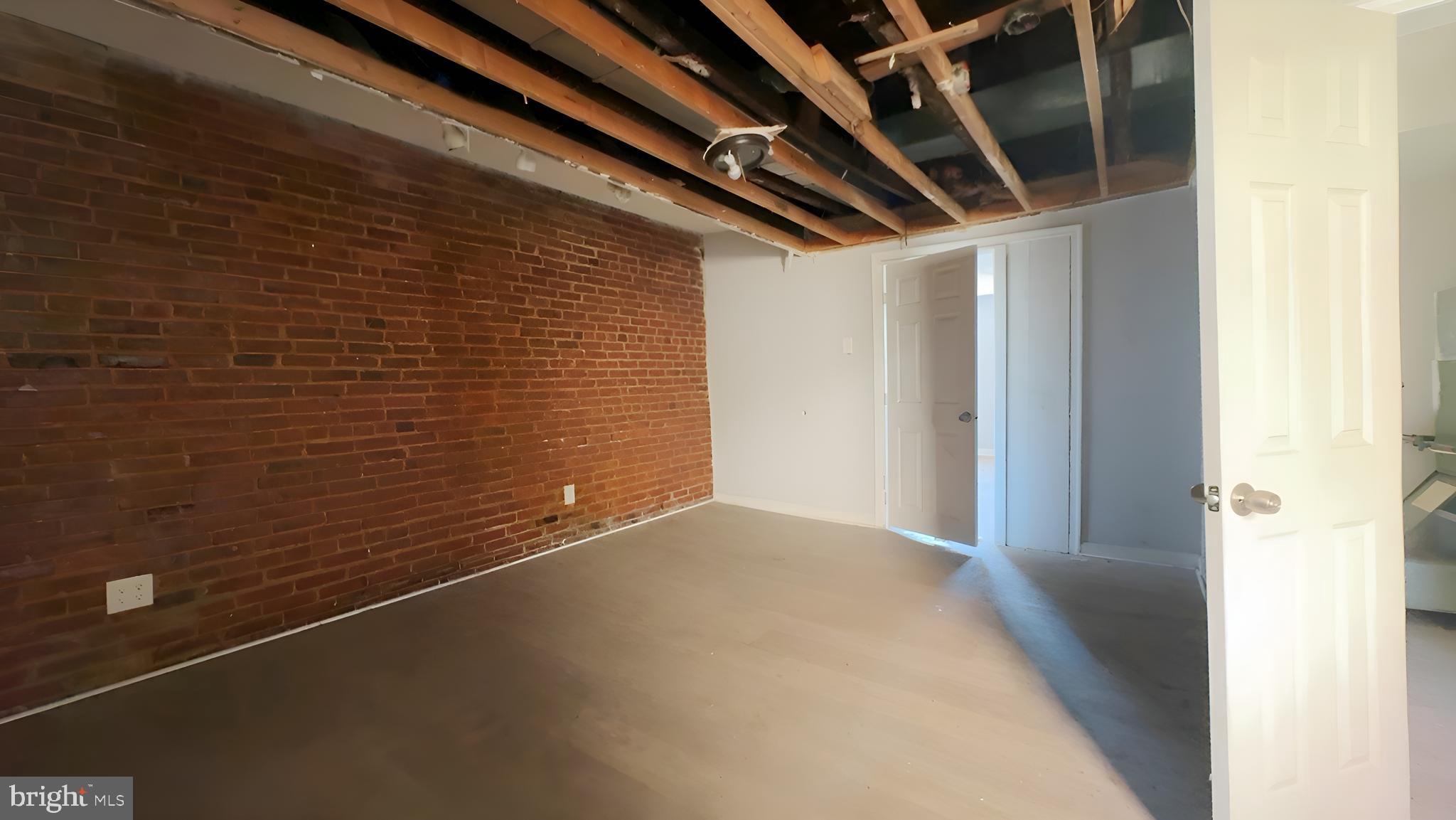 GAY STREET - Residential Income