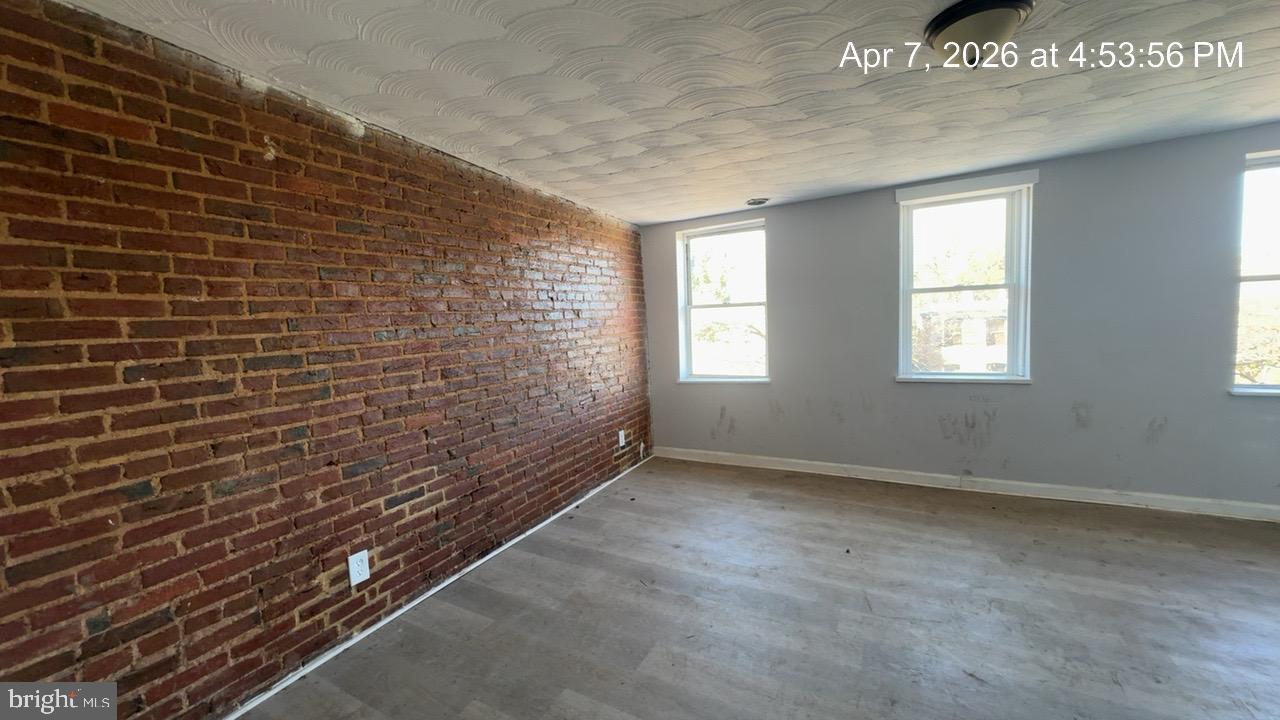 GAY STREET - Residential Income