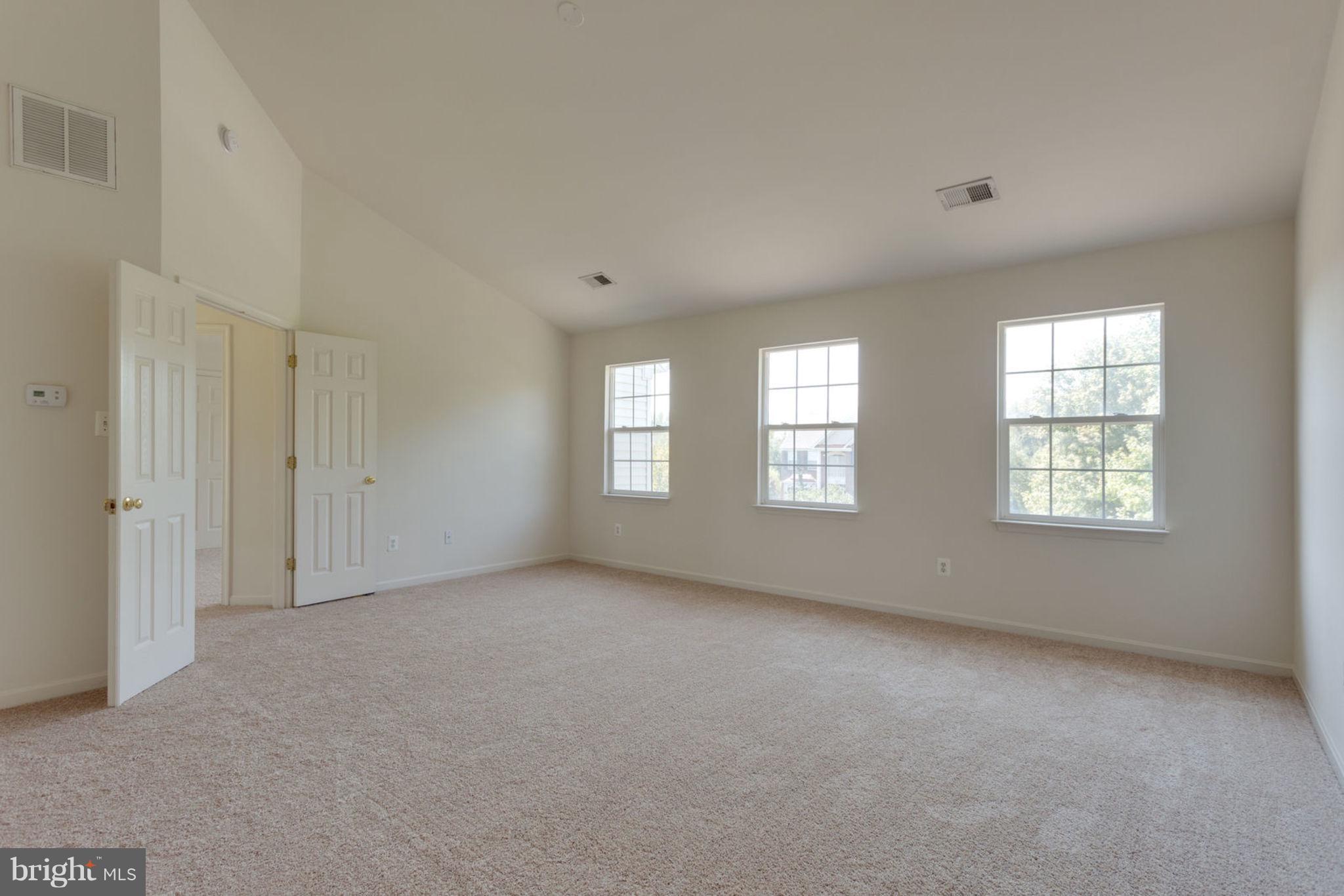 CABIN VILLAGE - Residential Lease