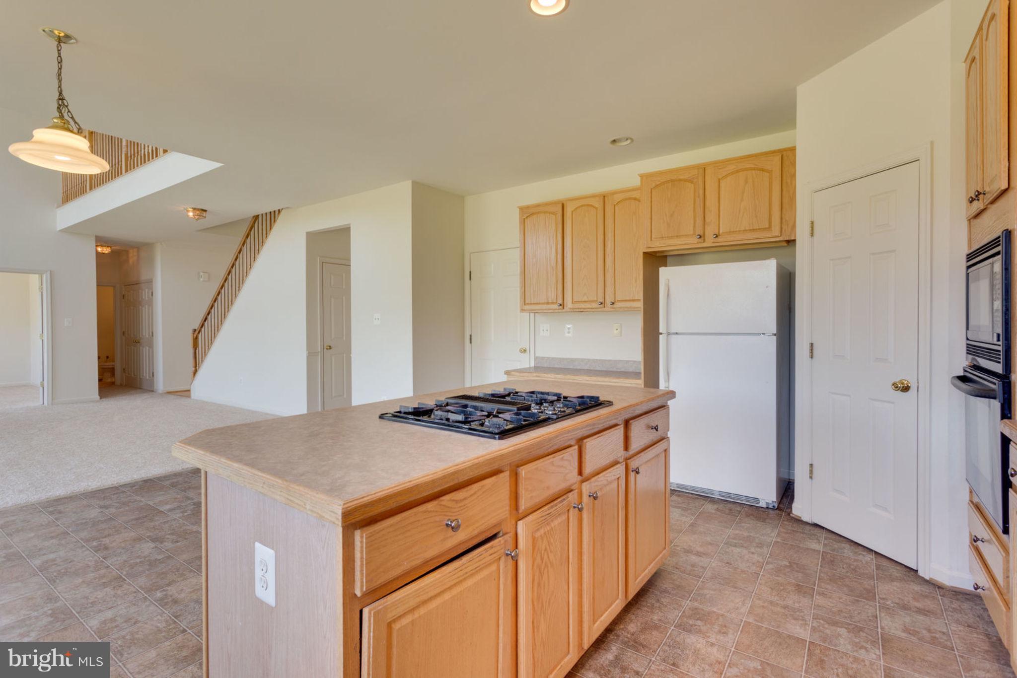 CABIN VILLAGE - Residential Lease