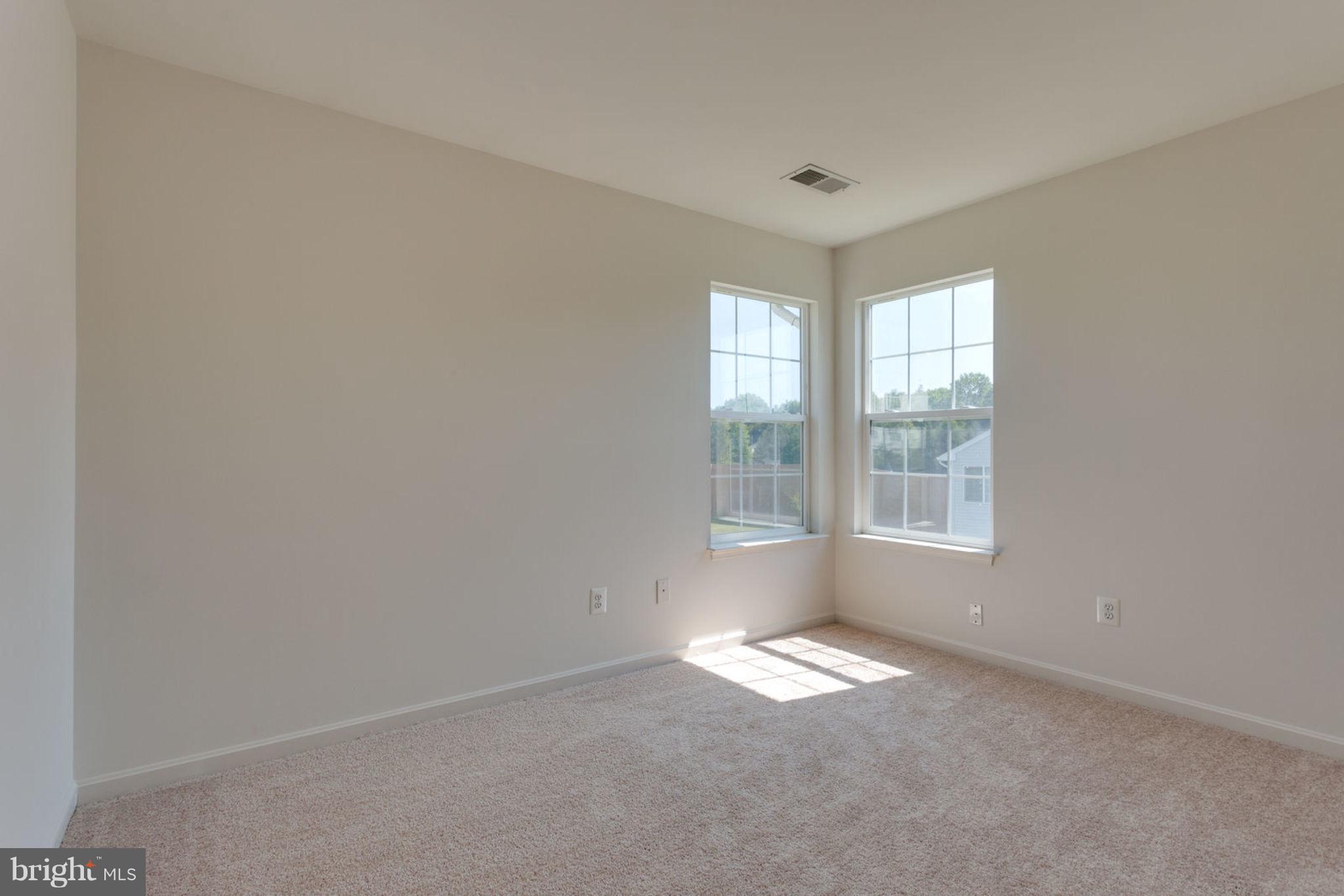 CABIN VILLAGE - Residential Lease