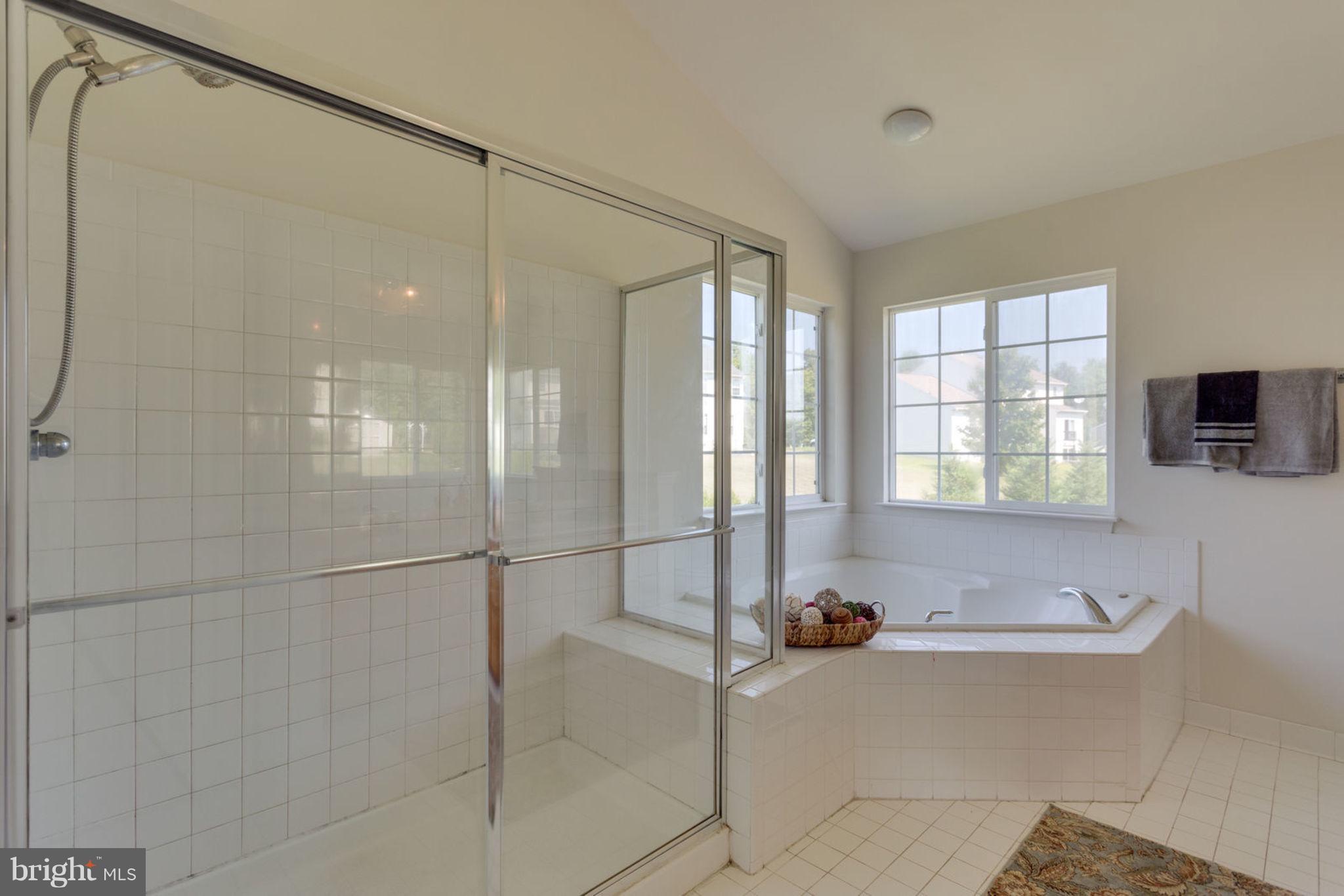 CABIN VILLAGE - Residential Lease