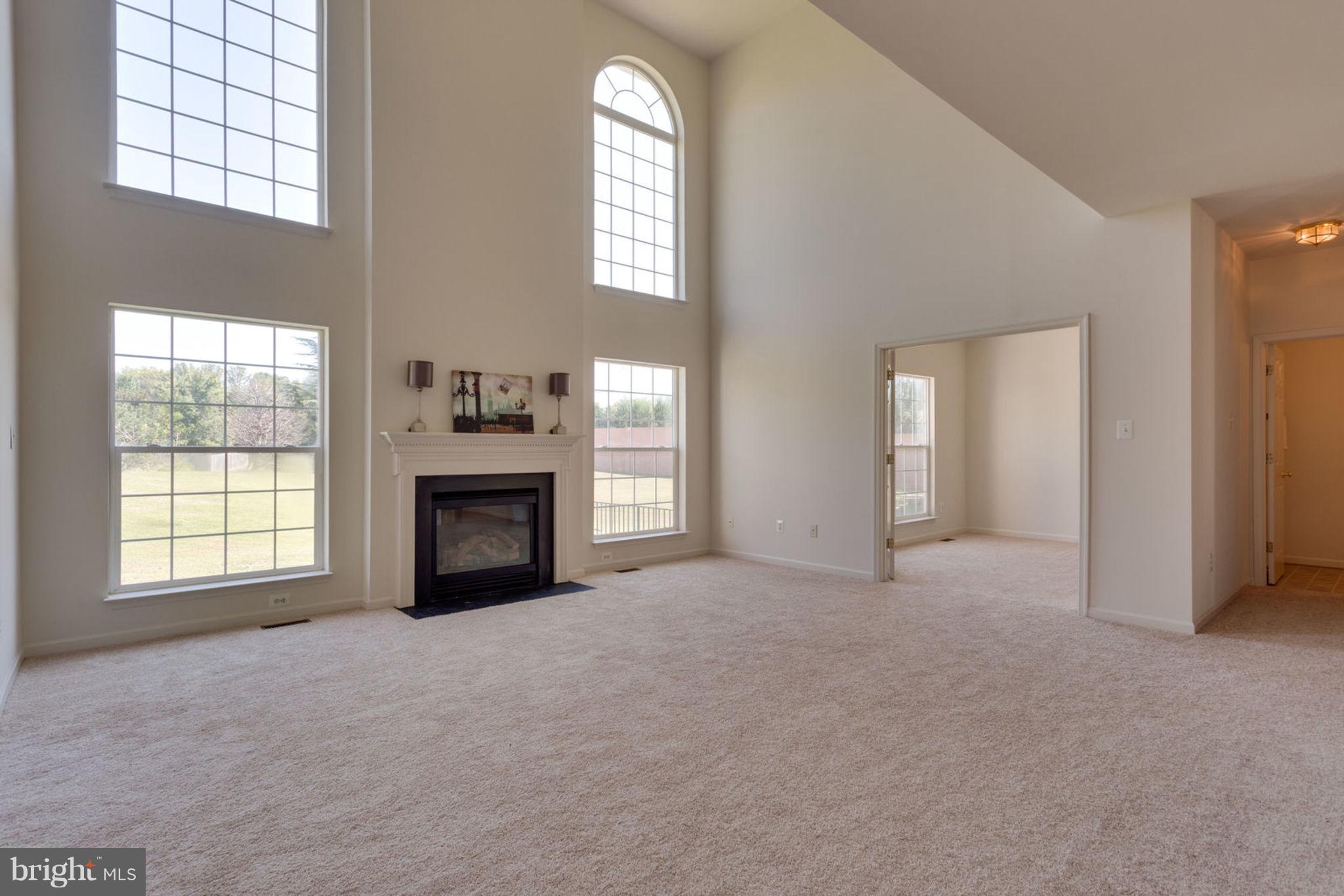 CABIN VILLAGE - Residential Lease