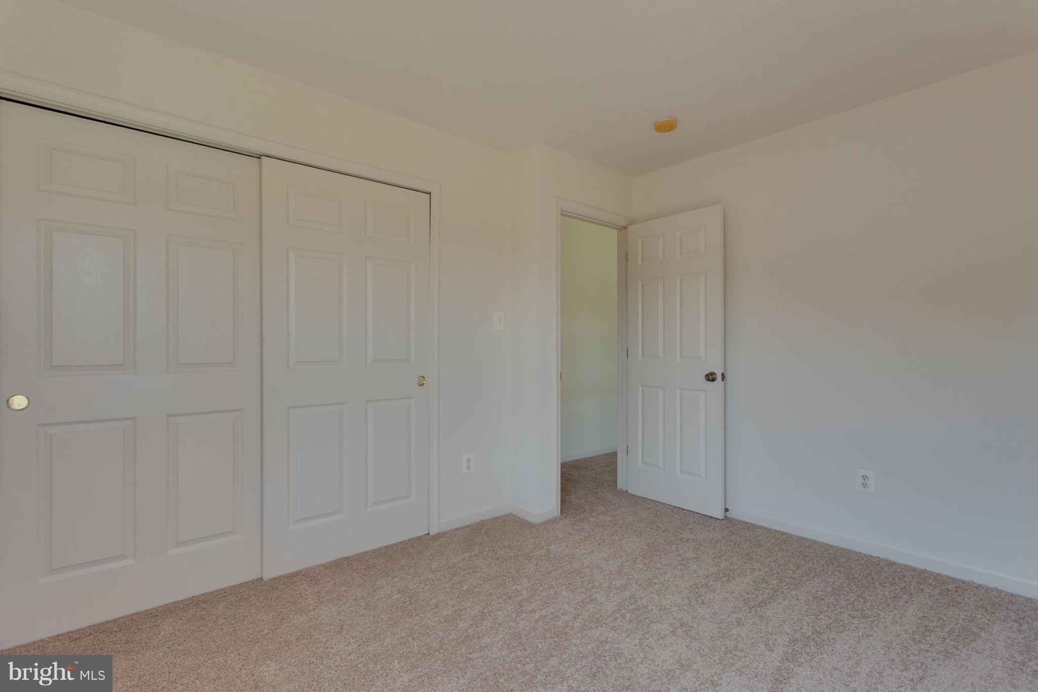 CABIN VILLAGE - Residential Lease