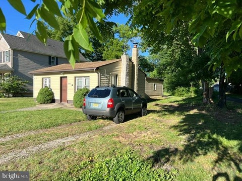 Homes For Sale - 543 Blue Bell Road<br/> WILLIAMSTOWN, NJ 08094