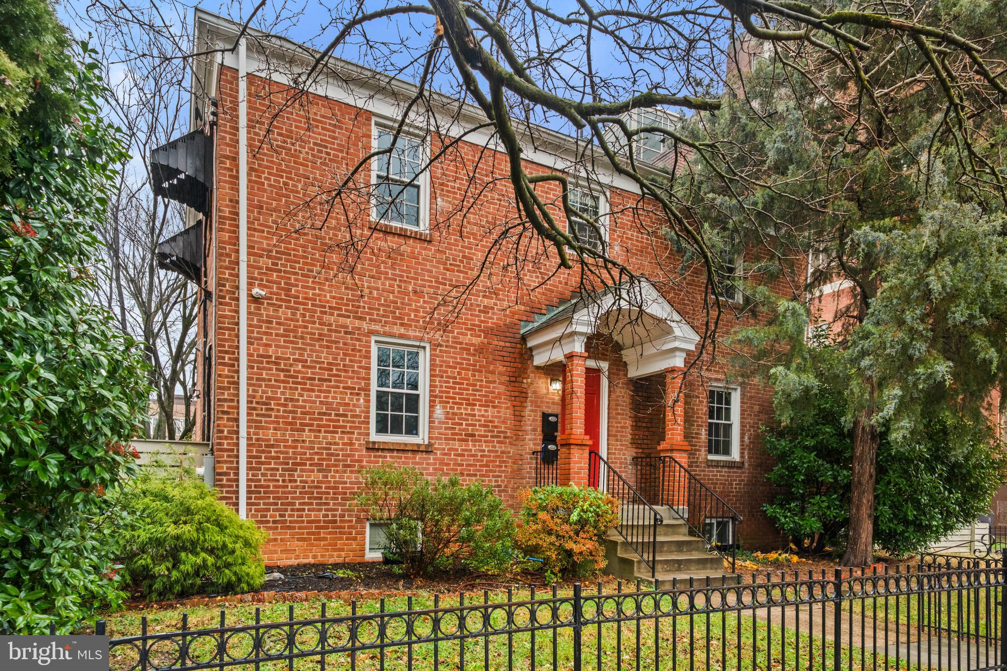 PETTITS ADDN TO HYATTSVI - Residential