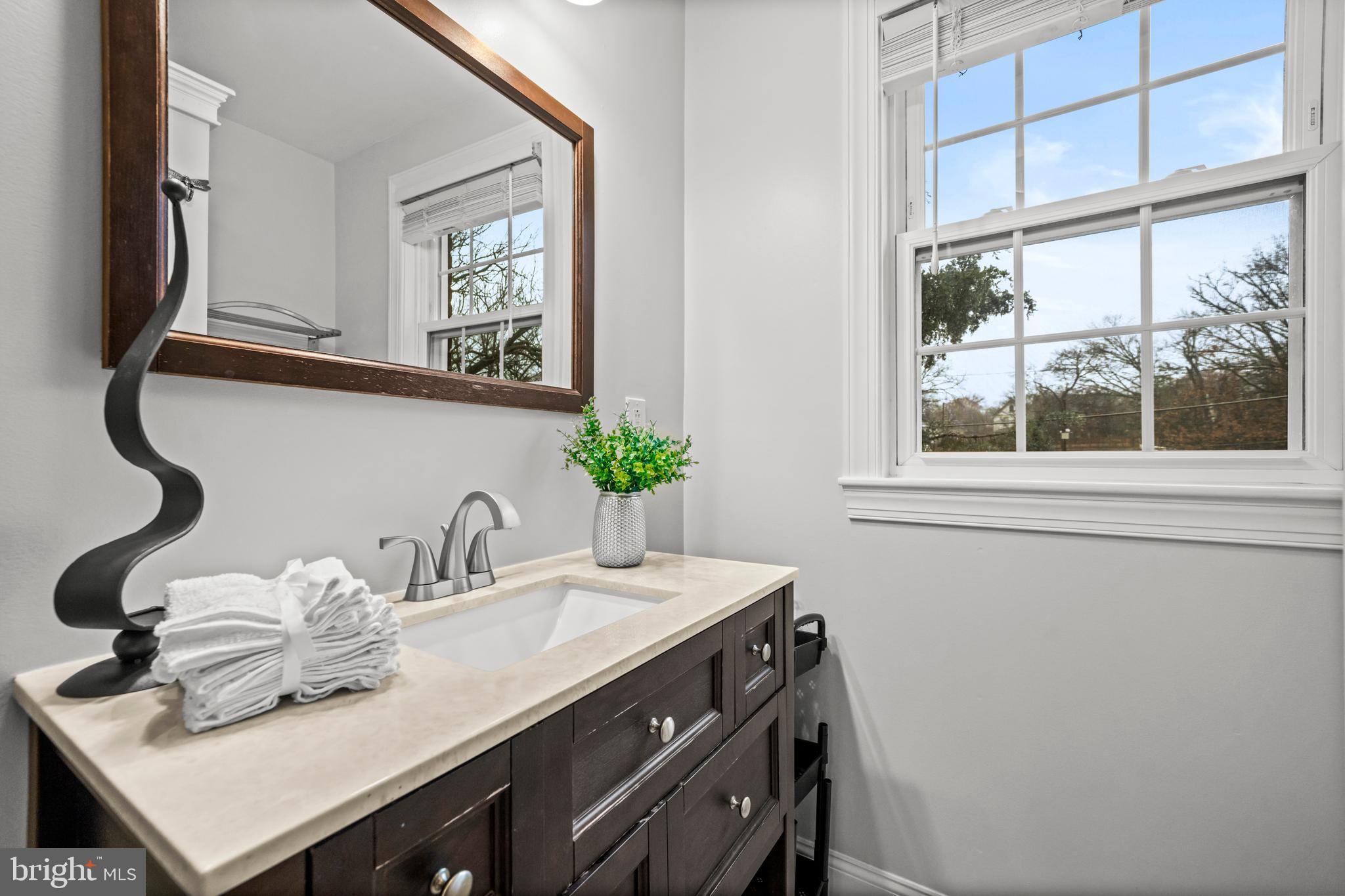 PETTITS ADDN TO HYATTSVI - Residential