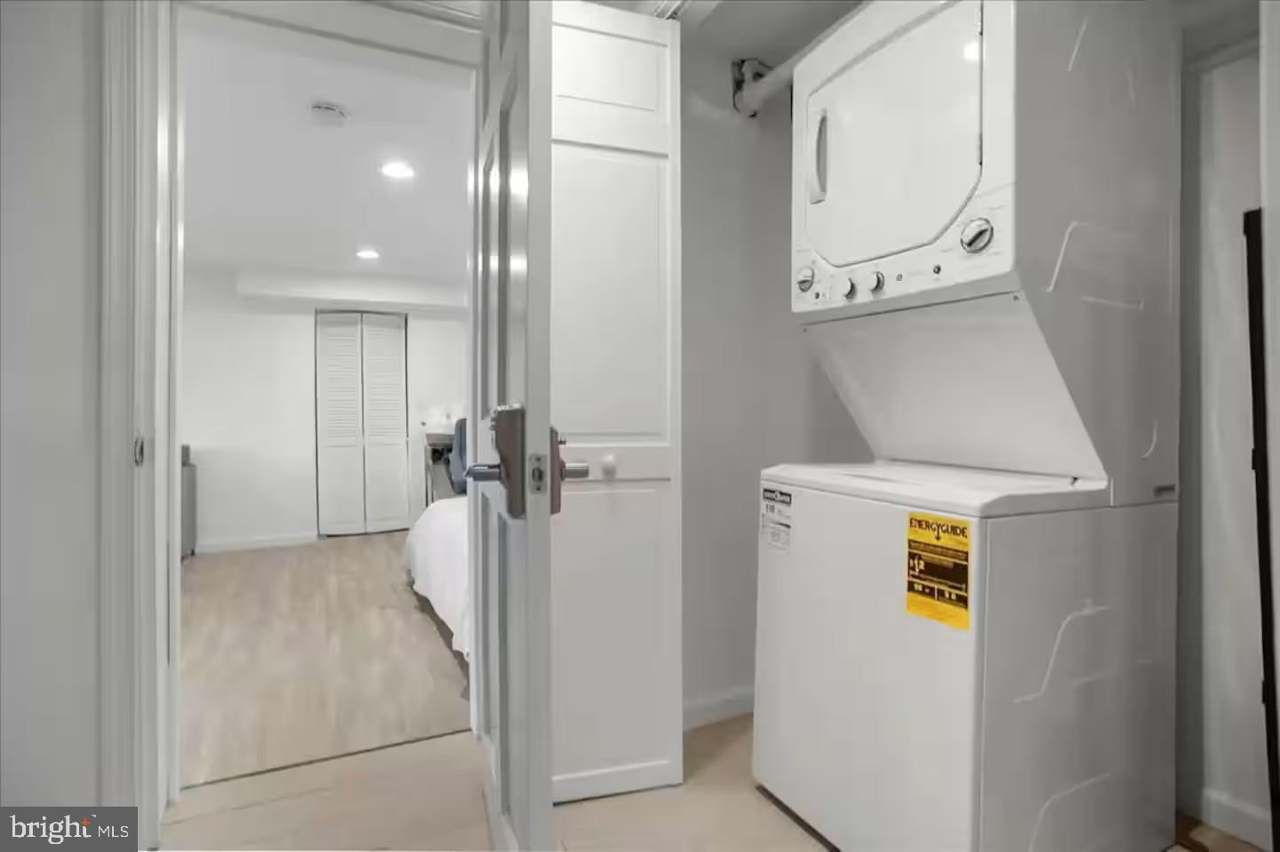 PETTITS ADDN TO HYATTSVI - Residential