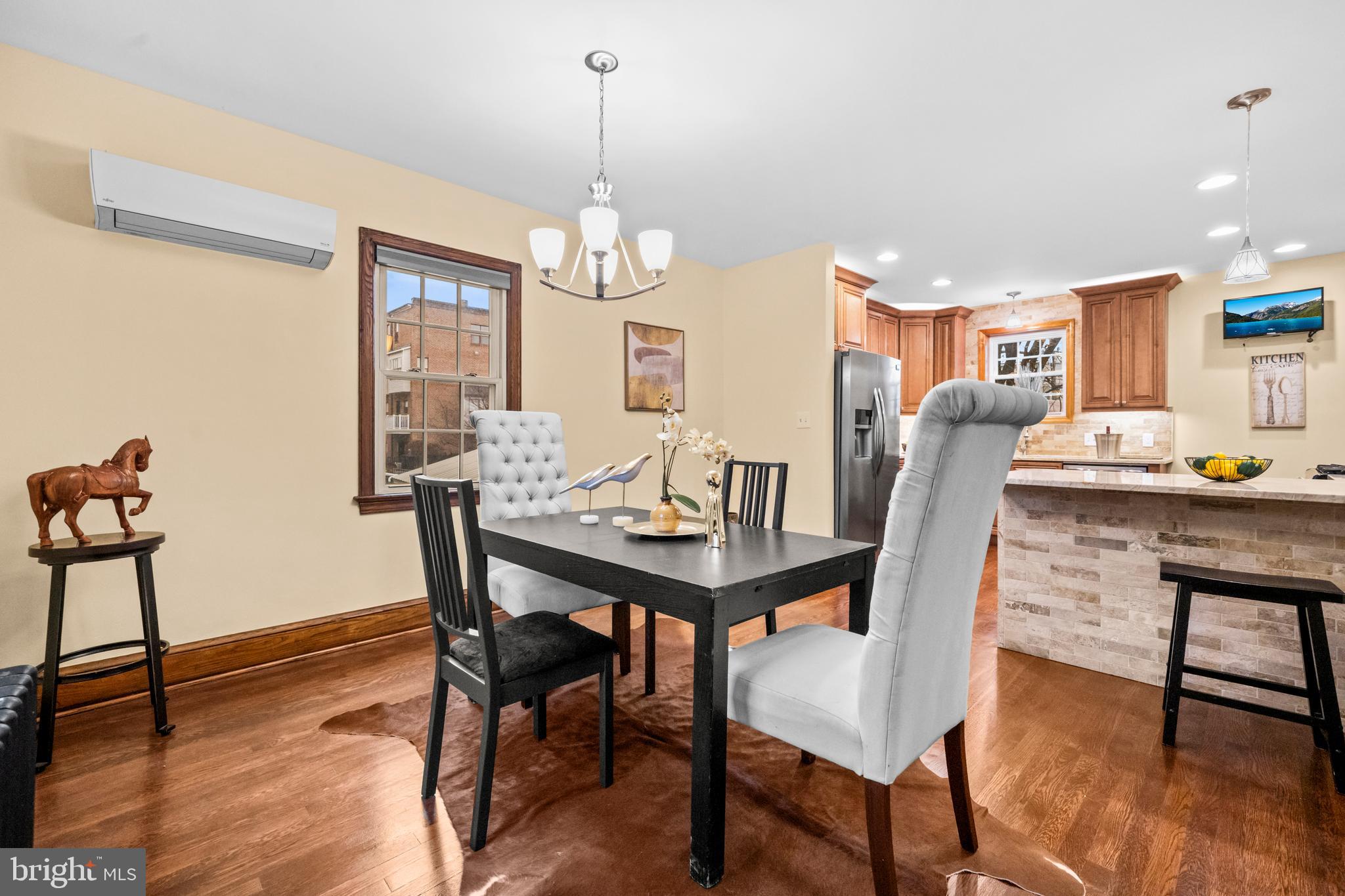 PETTITS ADDN TO HYATTSVI - Residential