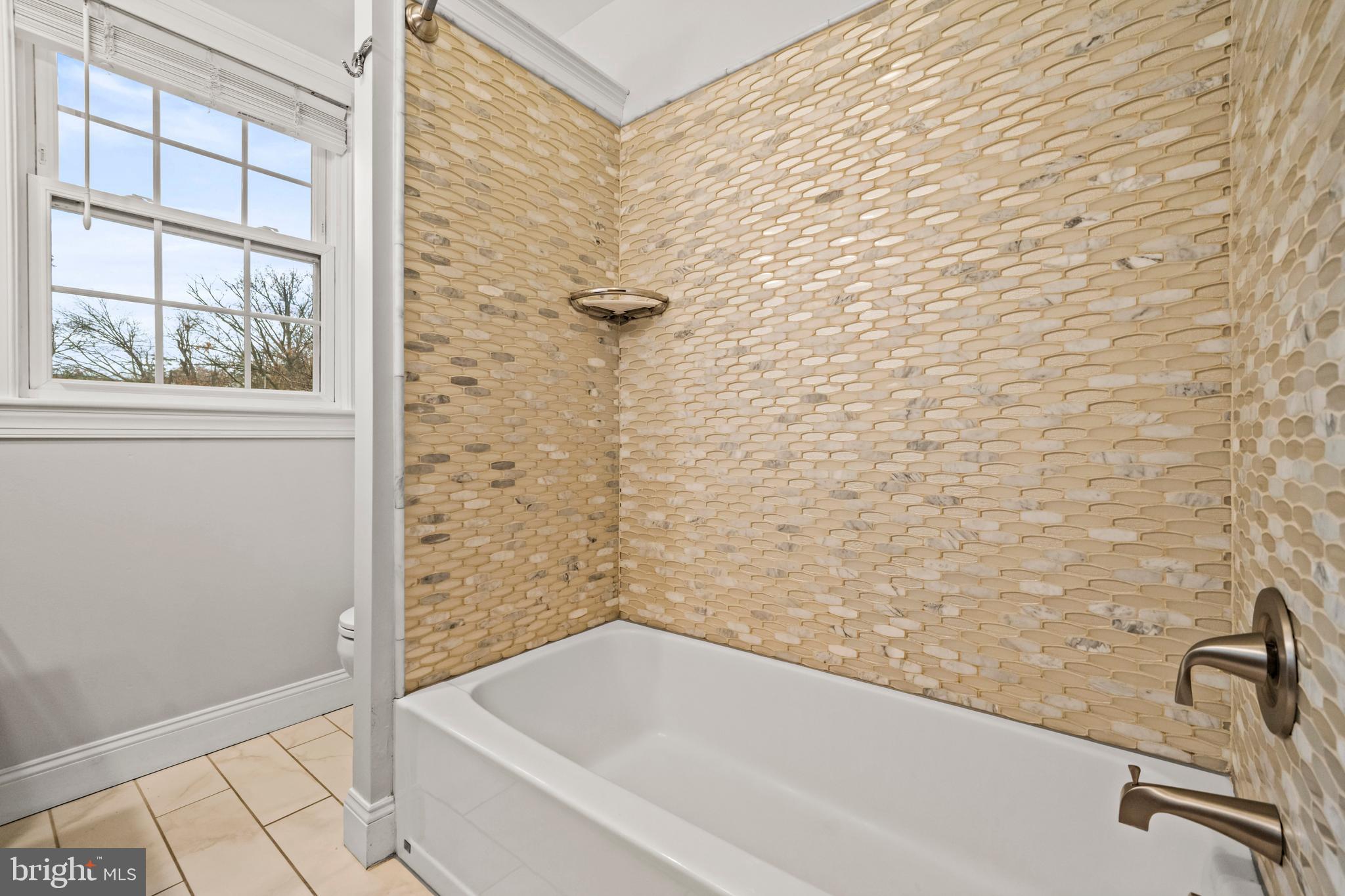 PETTITS ADDN TO HYATTSVI - Residential