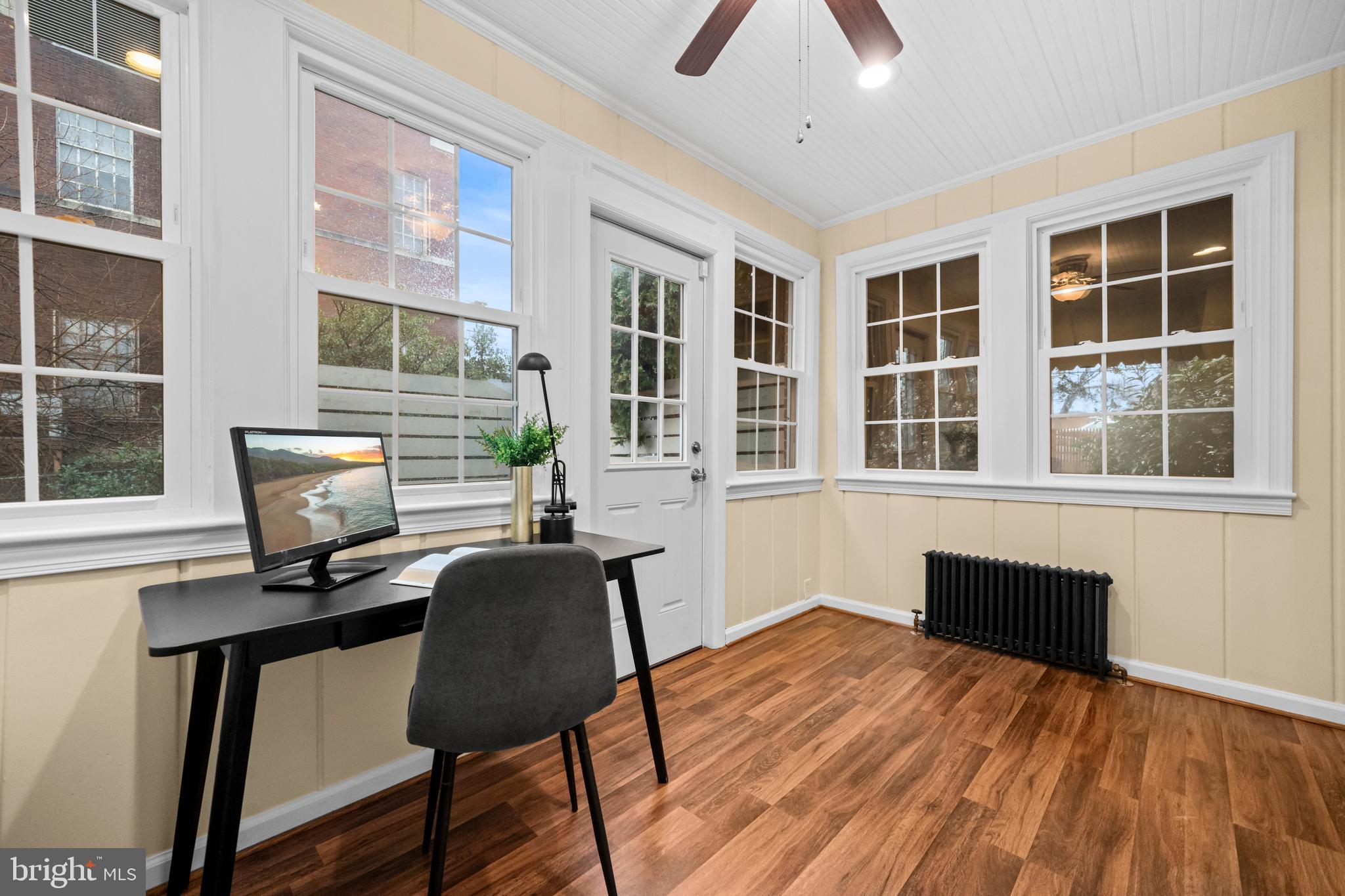 PETTITS ADDN TO HYATTSVI - Residential