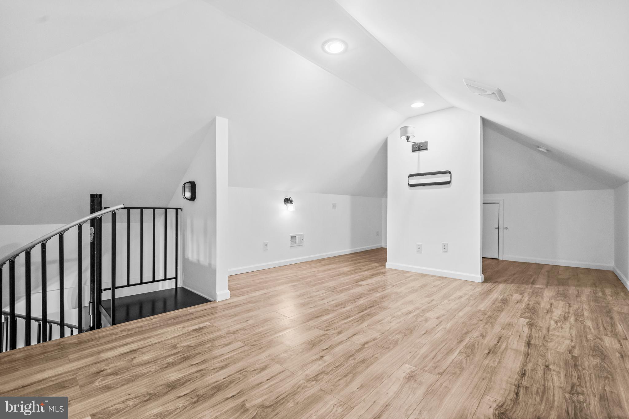 PETTITS ADDN TO HYATTSVI - Residential