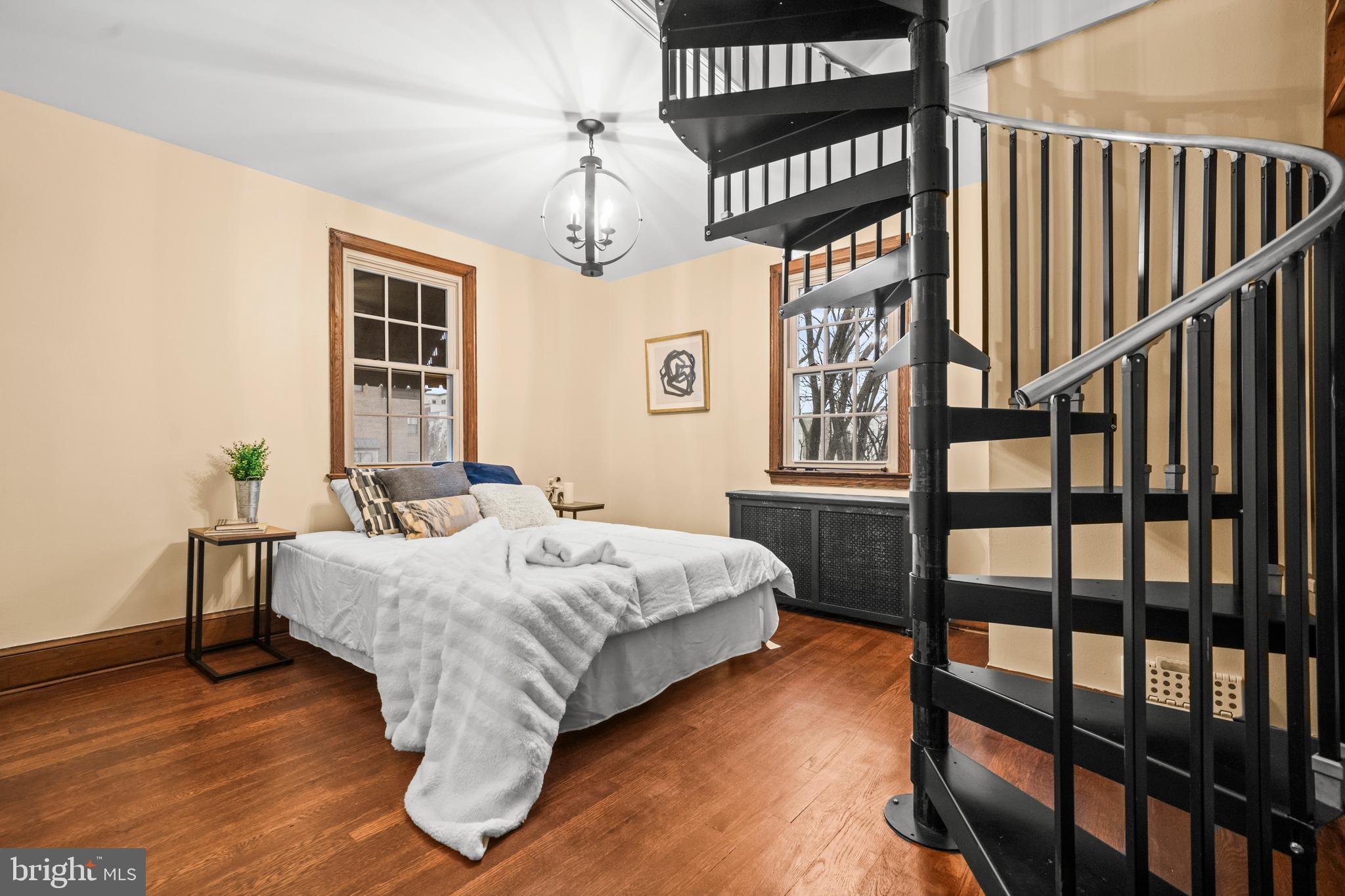 PETTITS ADDN TO HYATTSVI - Residential