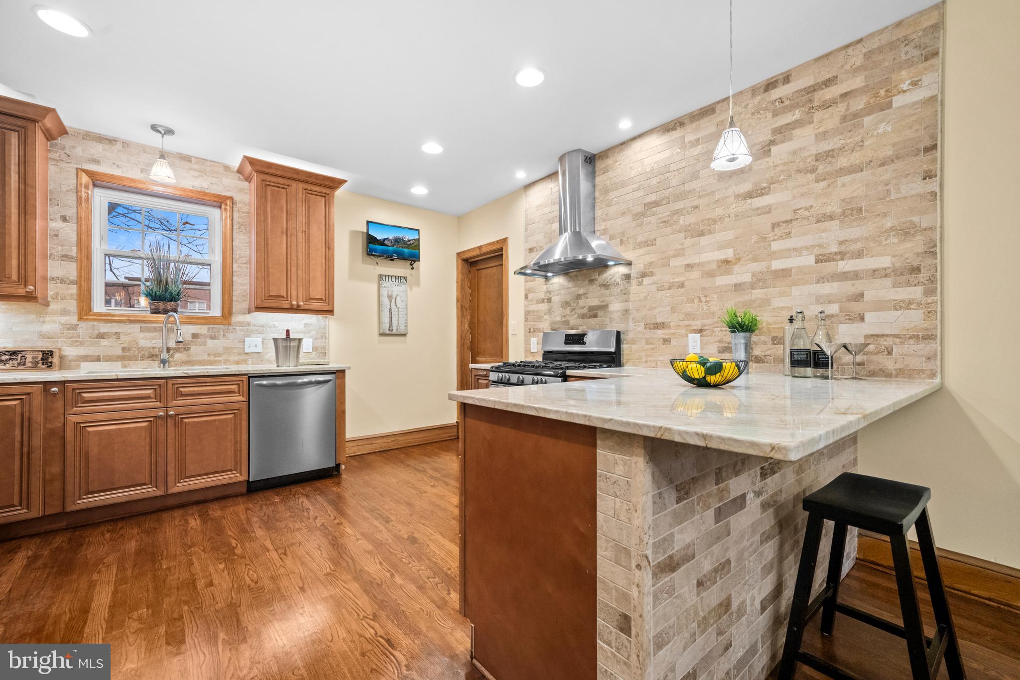 PETTITS ADDN TO HYATTSVI - Residential