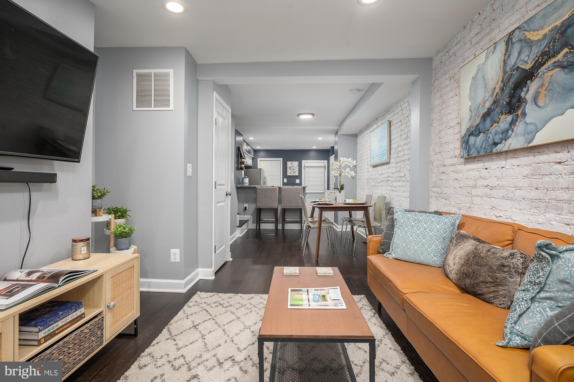 FELLS POINT HISTORIC DISTRICT - Residential