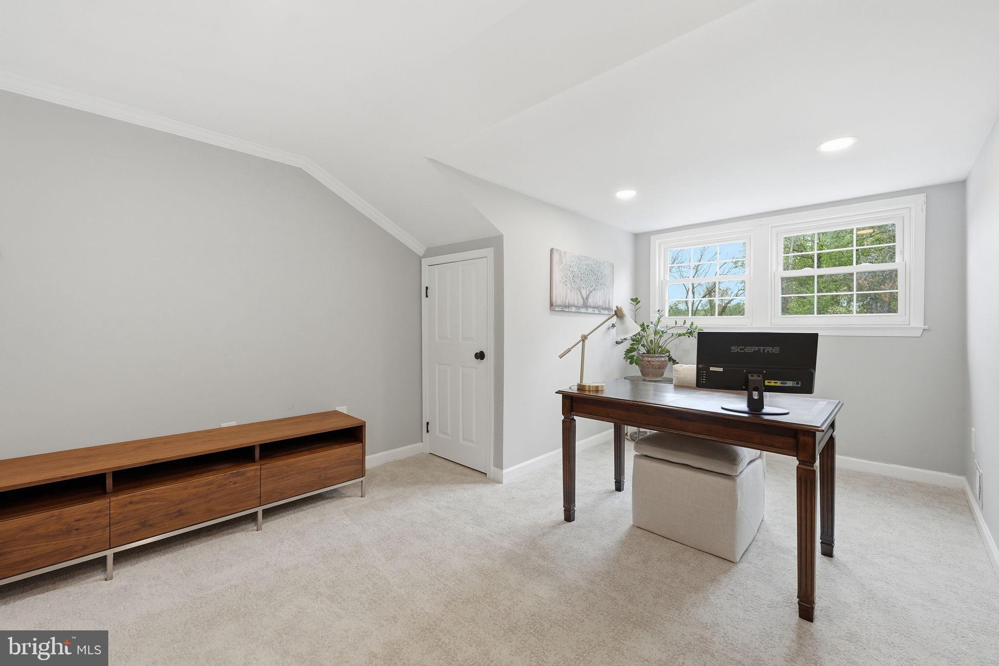 WATERS EDGE - Residential