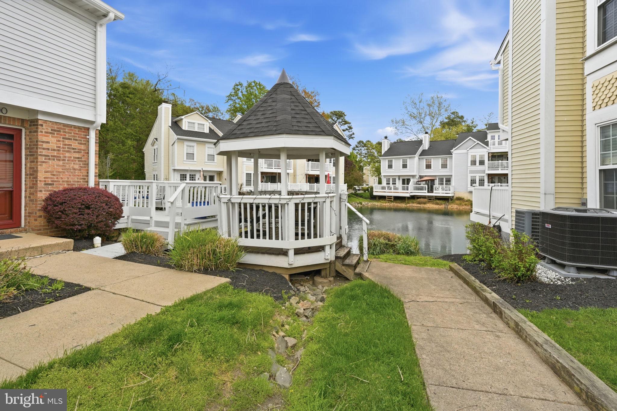 WATERS EDGE - Residential