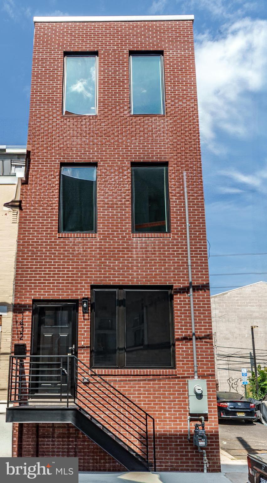 POINT BREEZE - Residential