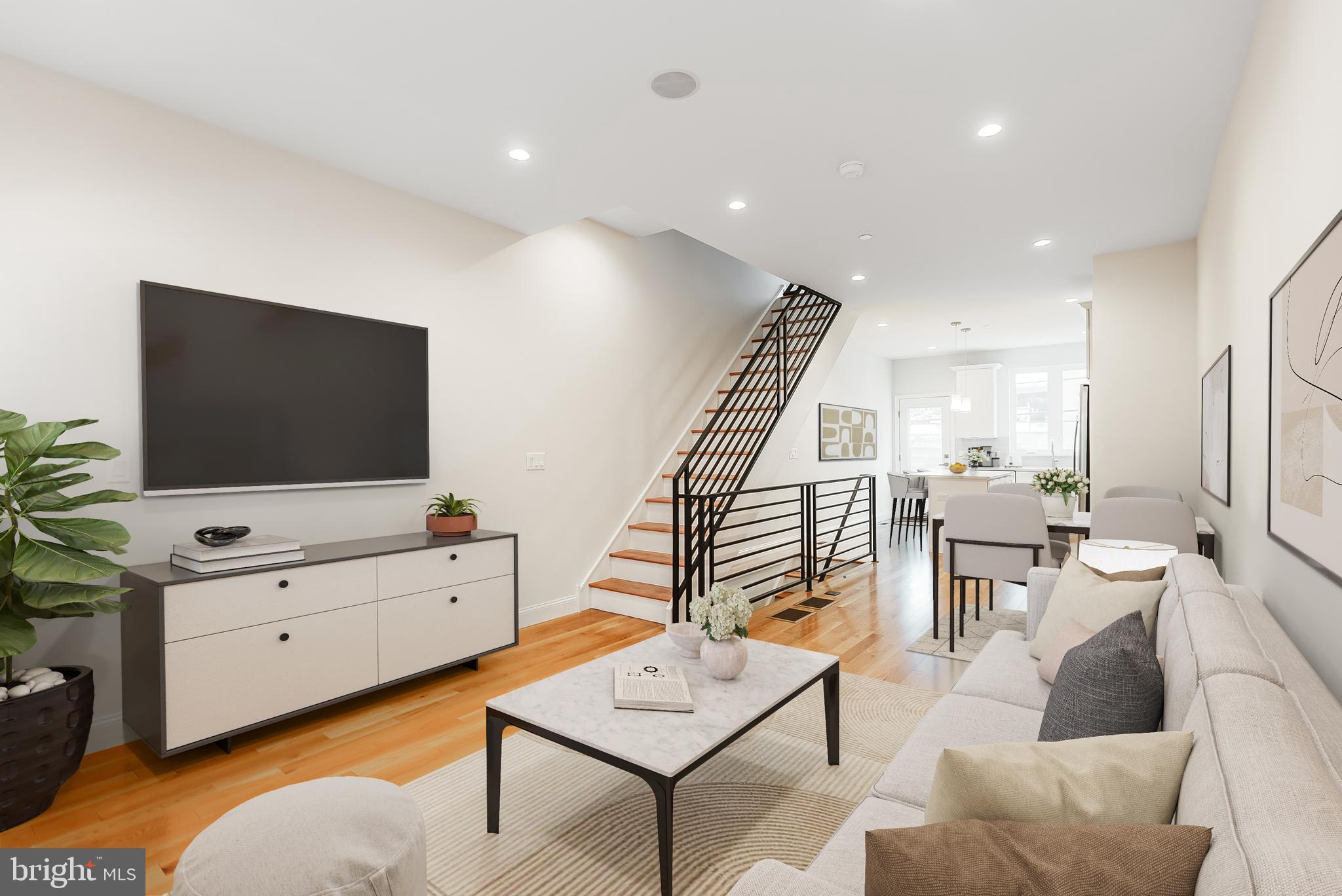 1432 S TAYLOR STREET