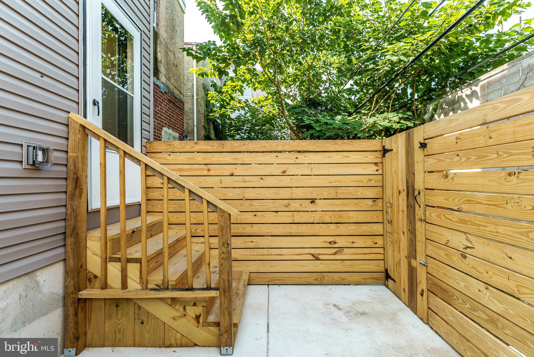 POINT BREEZE - Residential