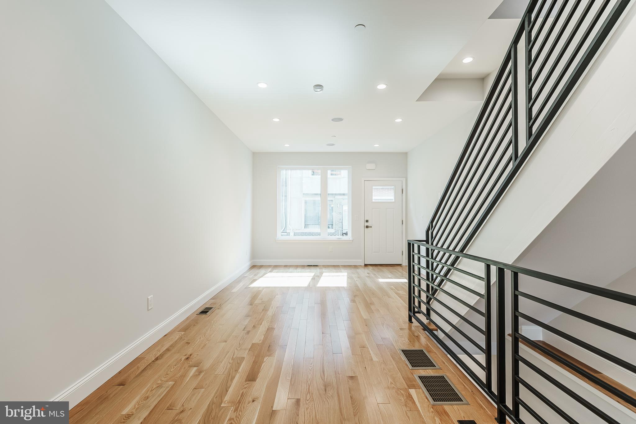 POINT BREEZE - Residential