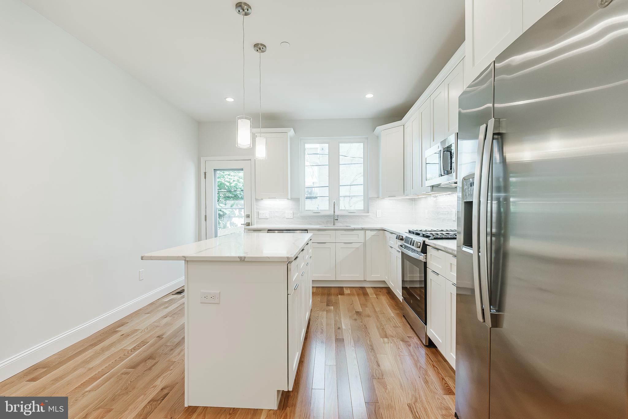 POINT BREEZE - Residential