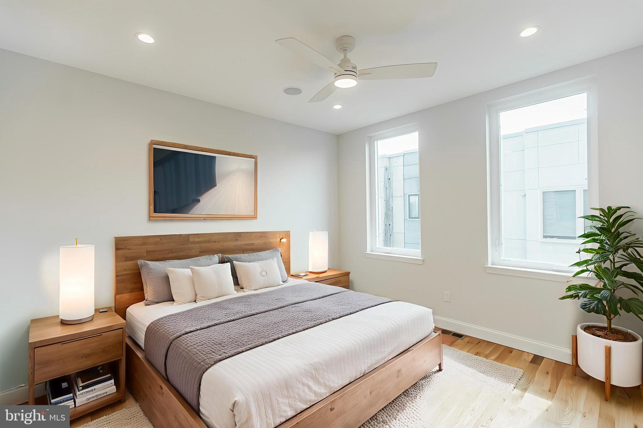 POINT BREEZE - Residential