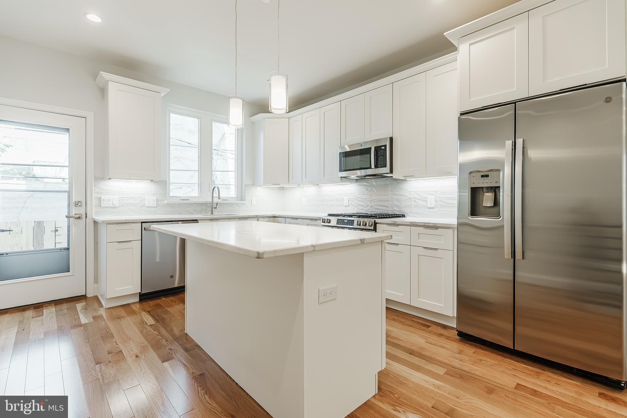 POINT BREEZE - Residential