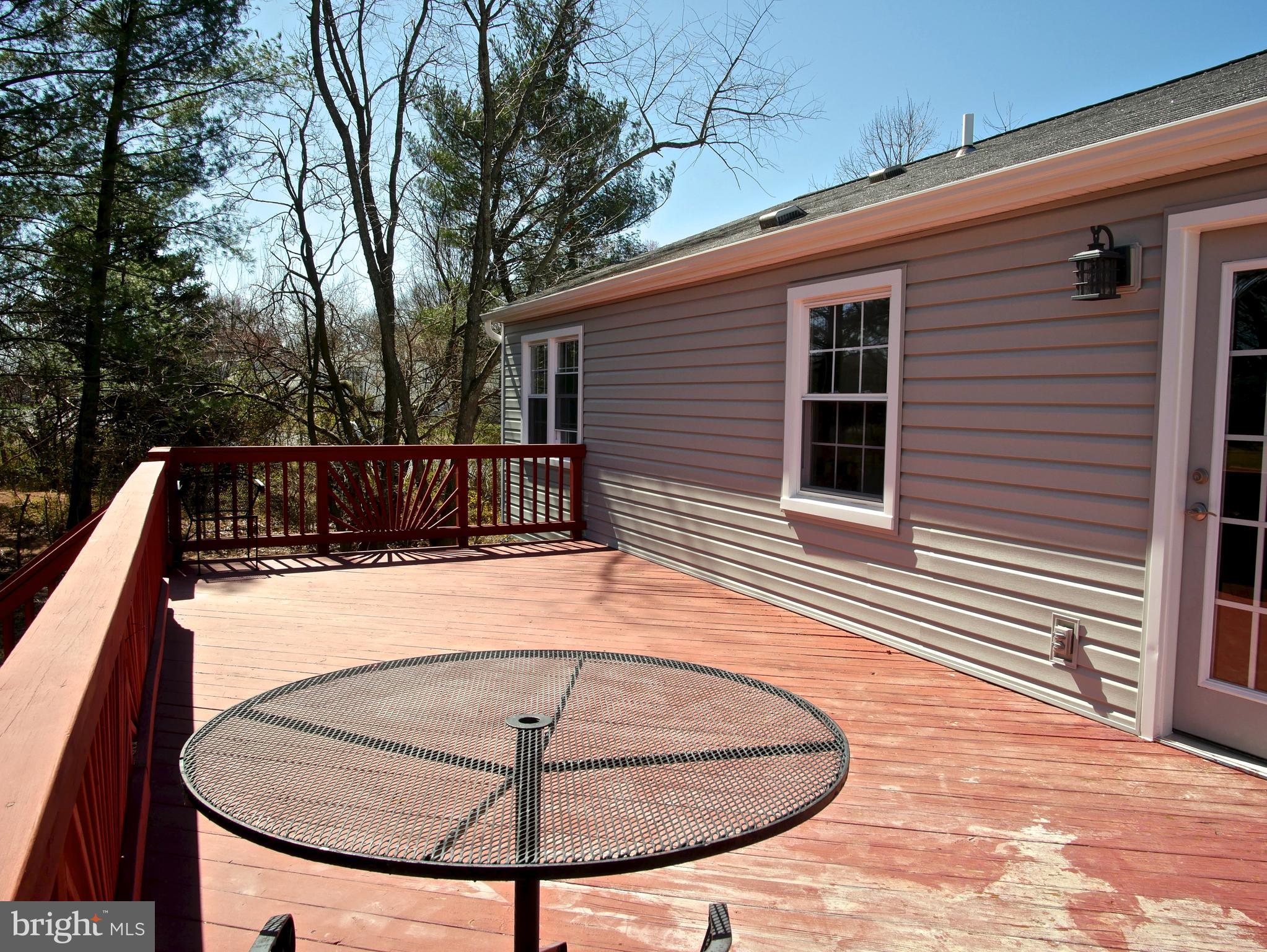 FOX MILL ESTATES - Residential Lease