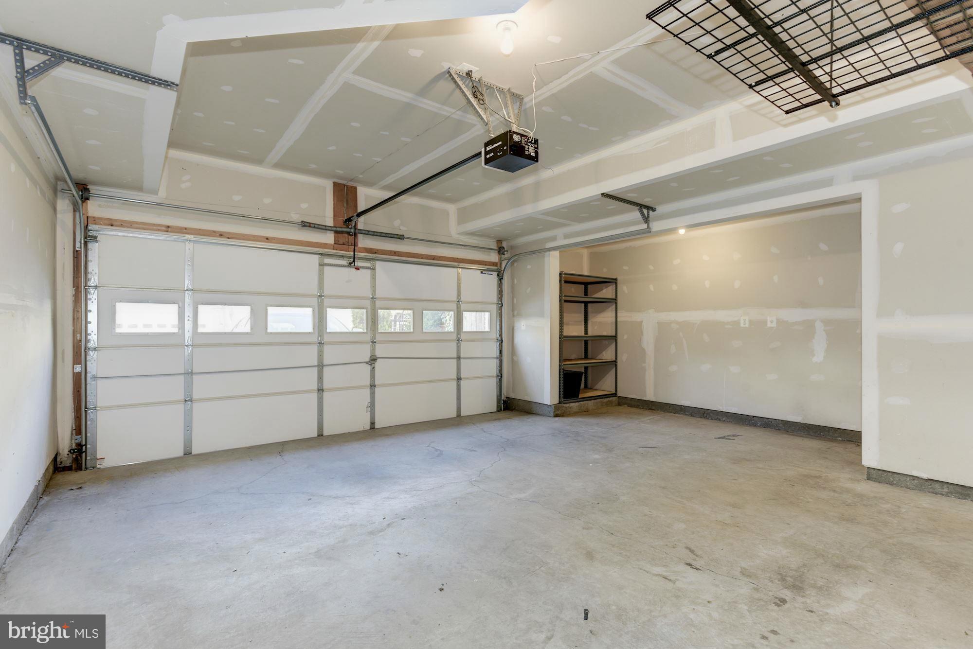 BROADLANDS SOUTH - Residential