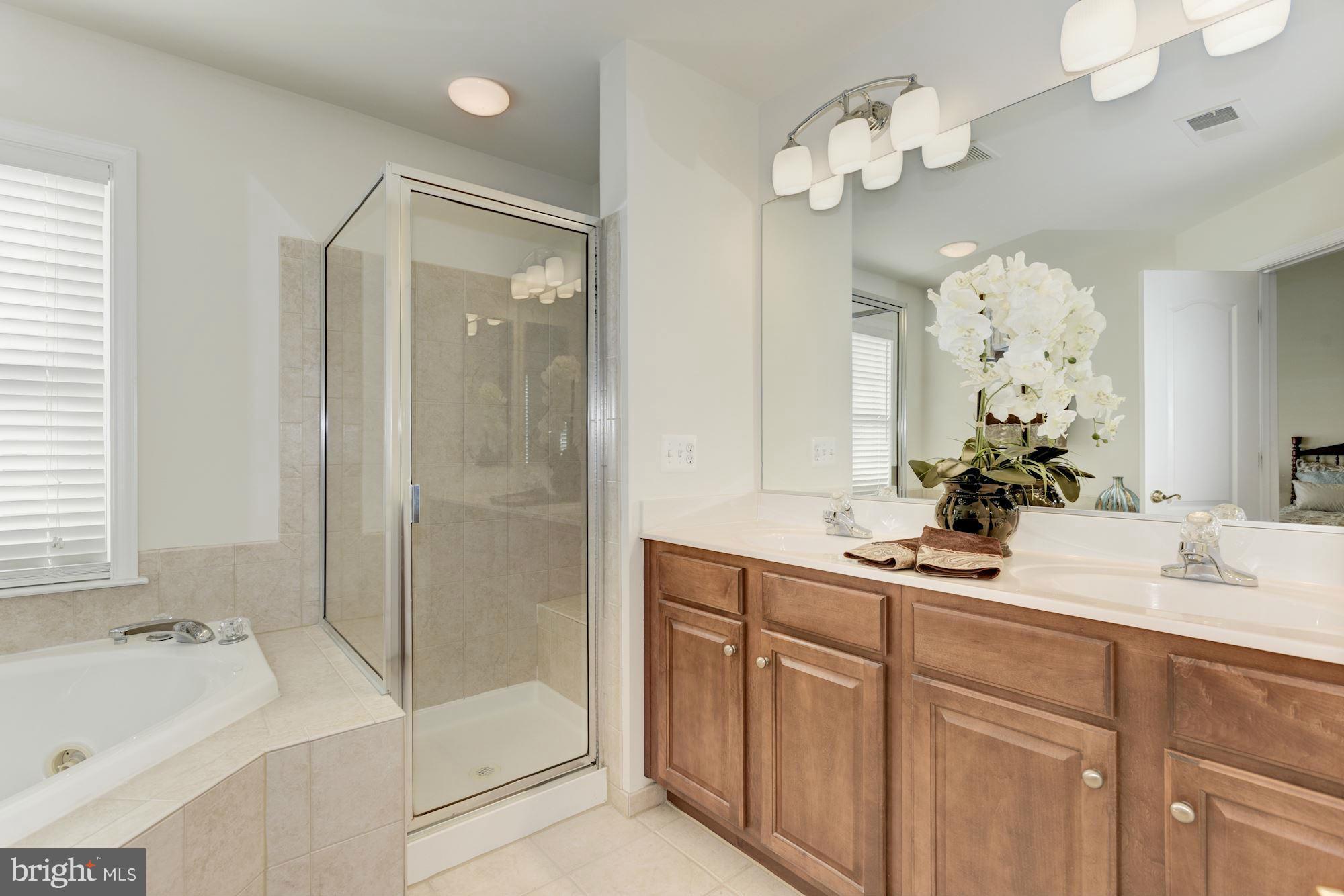 BROADLANDS SOUTH - Residential