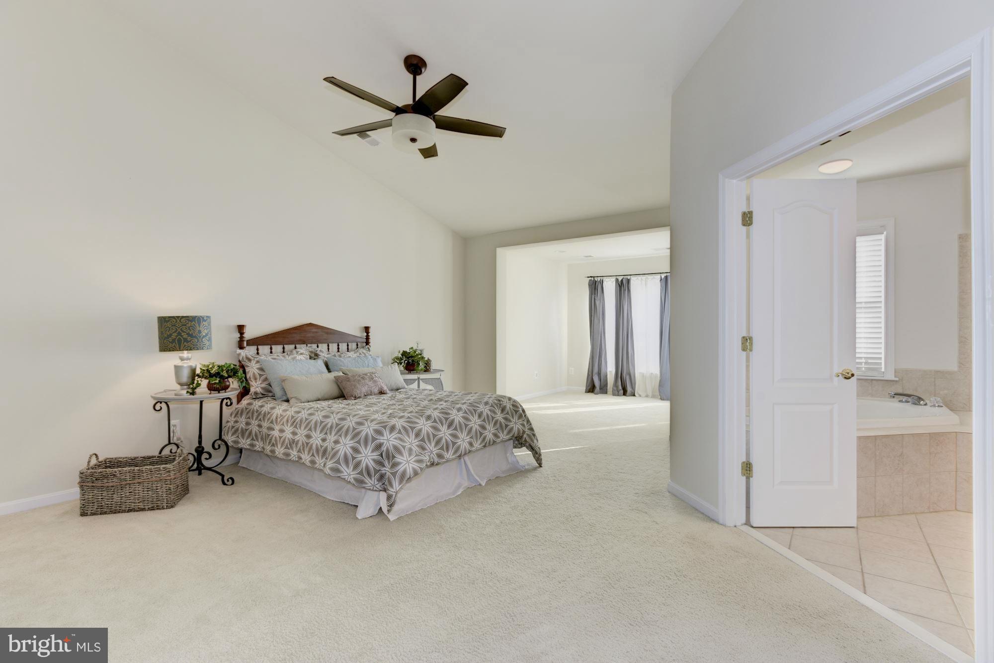 BROADLANDS SOUTH - Residential