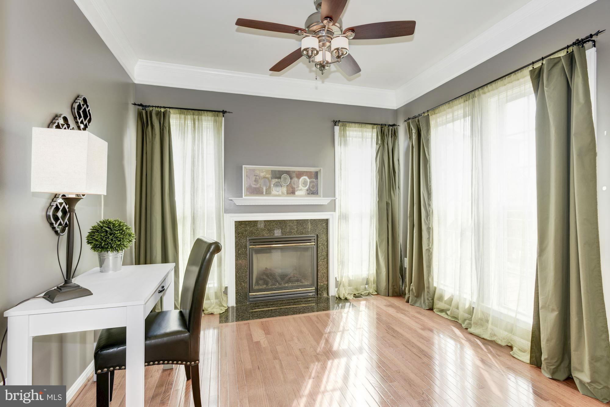 BROADLANDS SOUTH - Residential