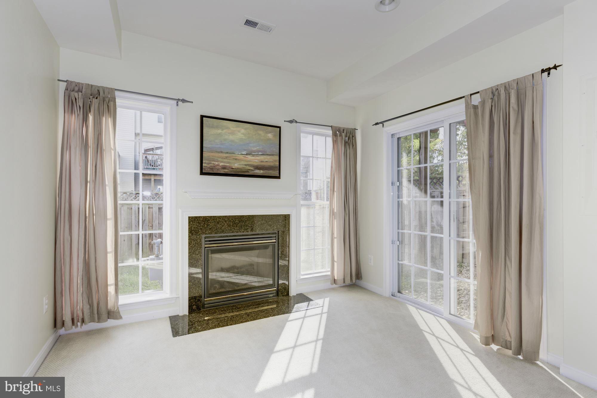 BROADLANDS SOUTH - Residential